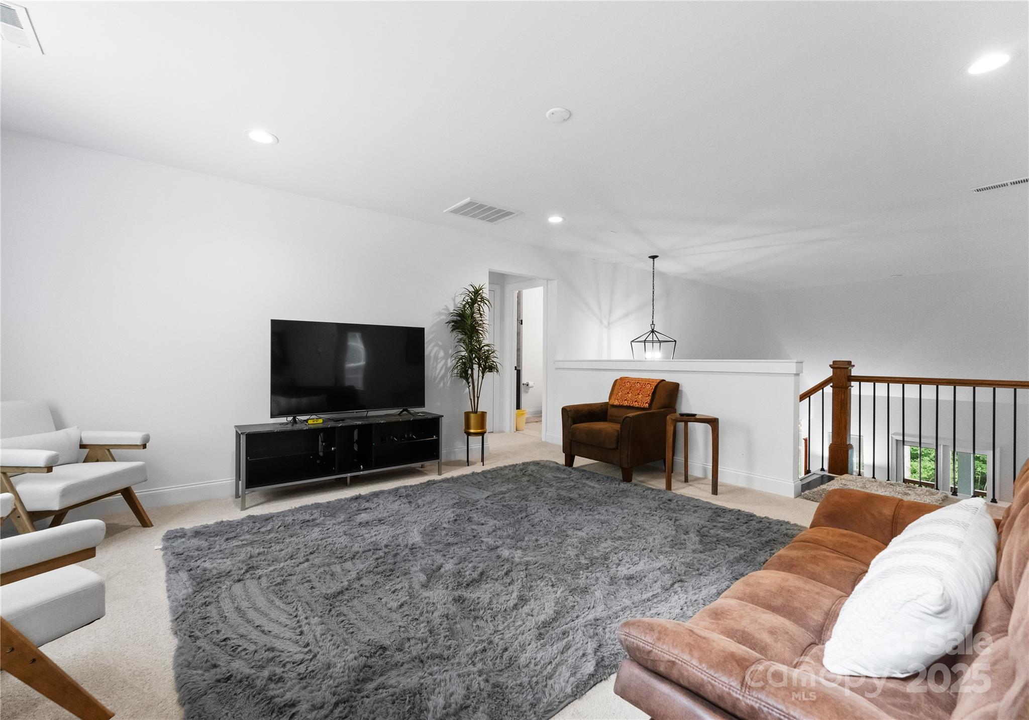 6601 Harbor Oaks Drive