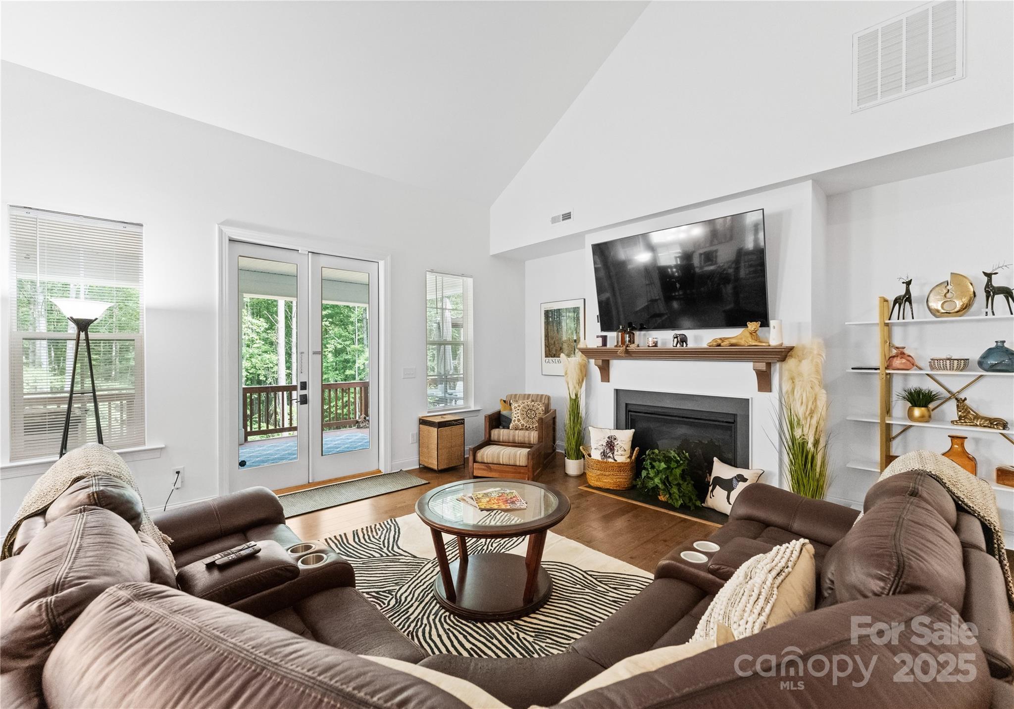 6601 Harbor Oaks Drive