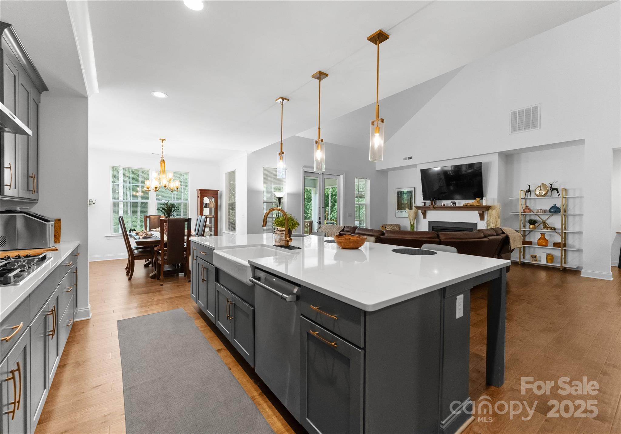 6601 Harbor Oaks Drive