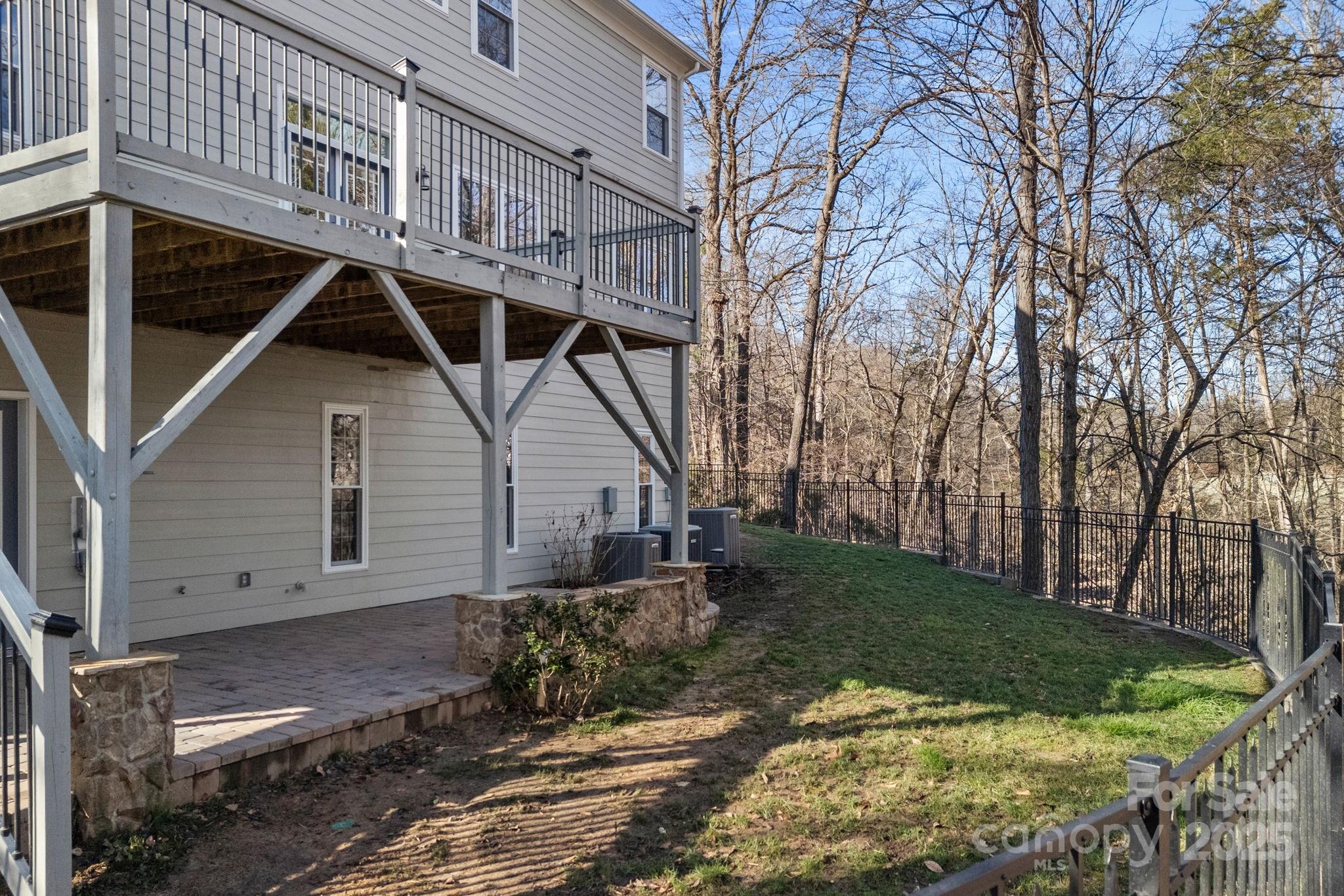 6040 Graburn's Ford Drive