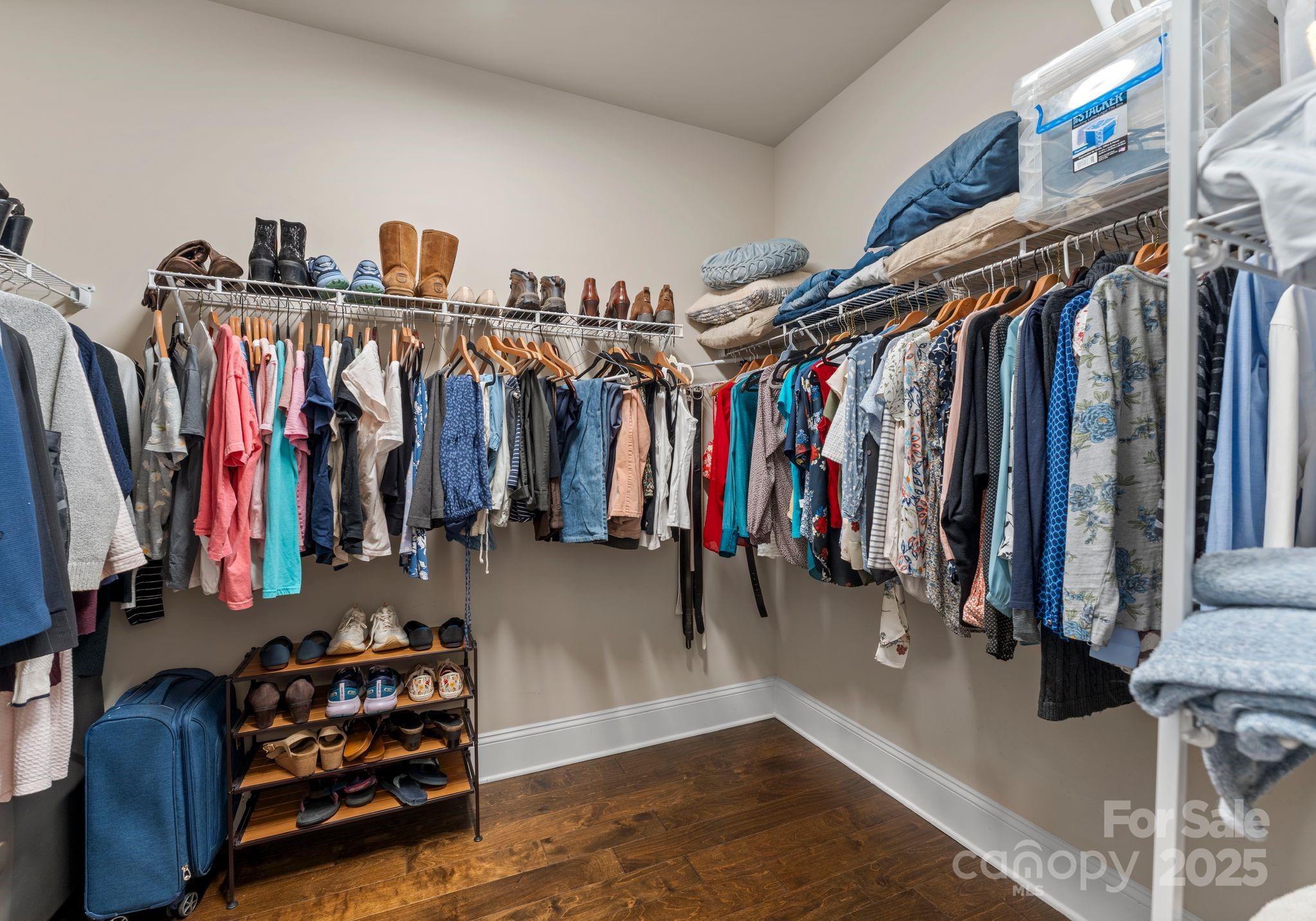 118 Mint Avenue Unit: B