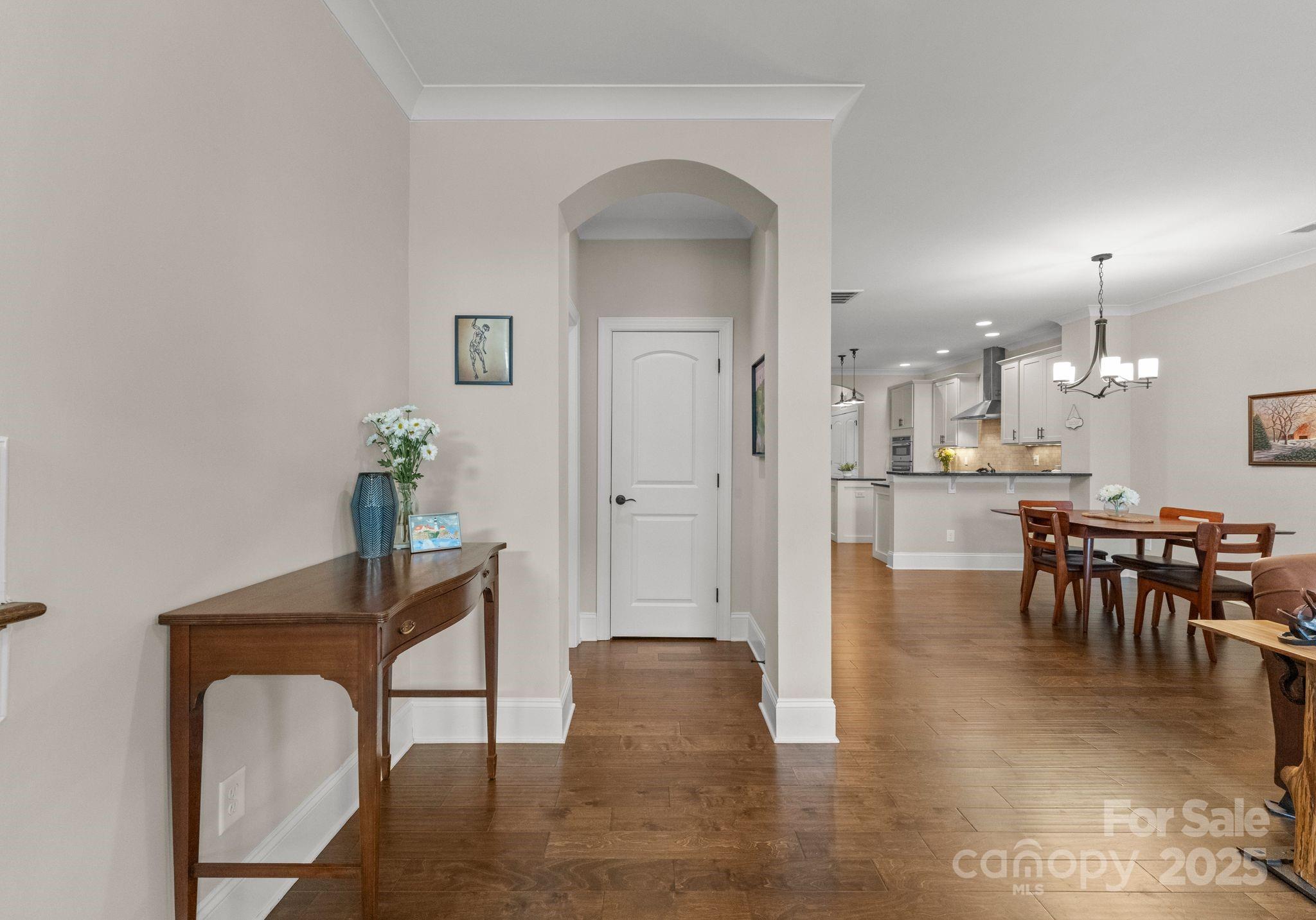 118 Mint Avenue Unit: B