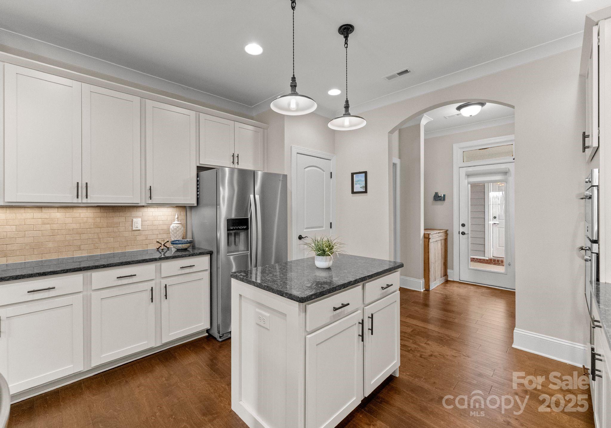 118 Mint Avenue Unit: B