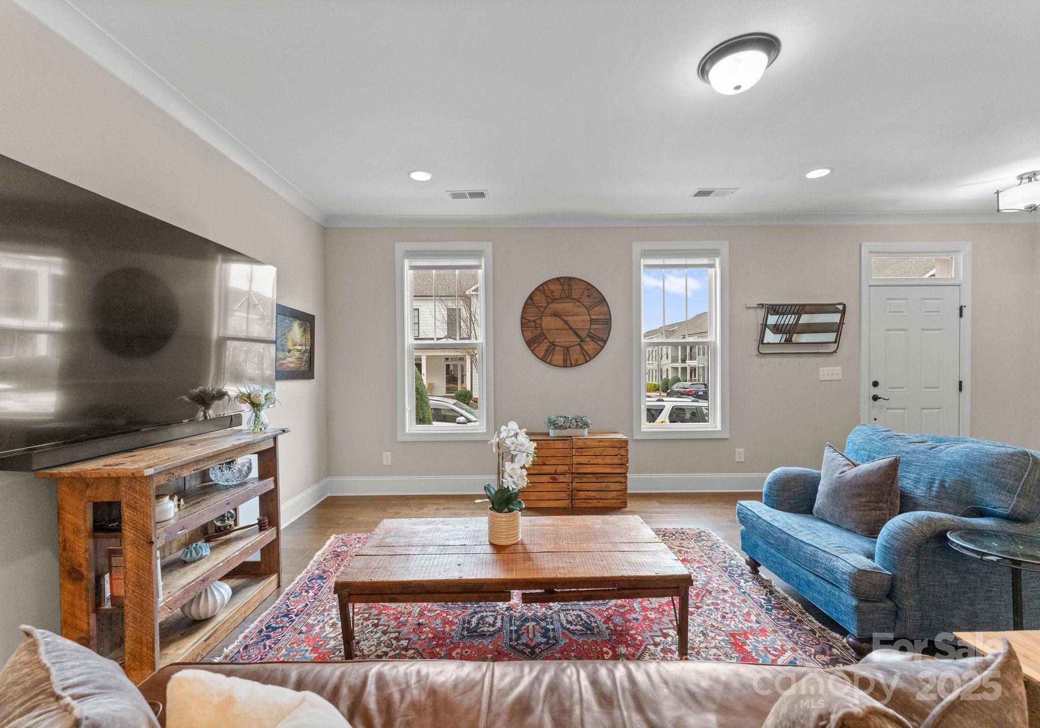 118 Mint Avenue Unit: B