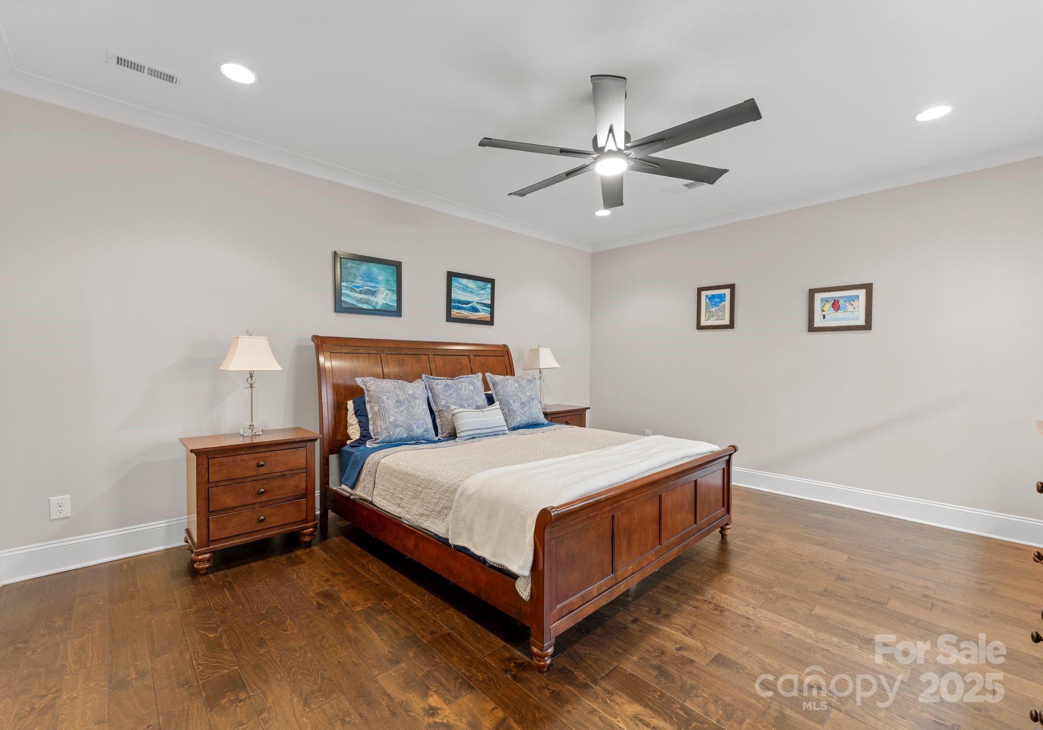 118 Mint Avenue Unit: B
