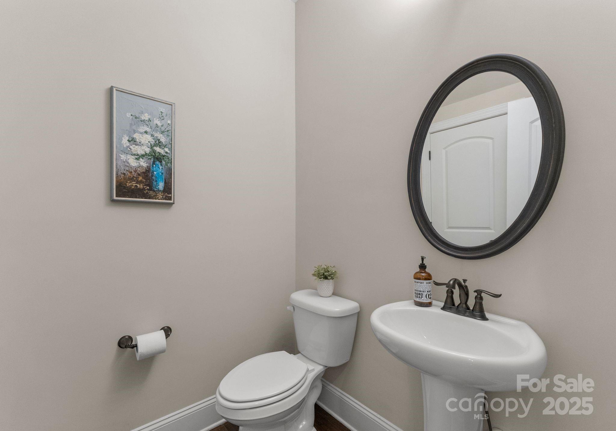 118 Mint Avenue Unit: B