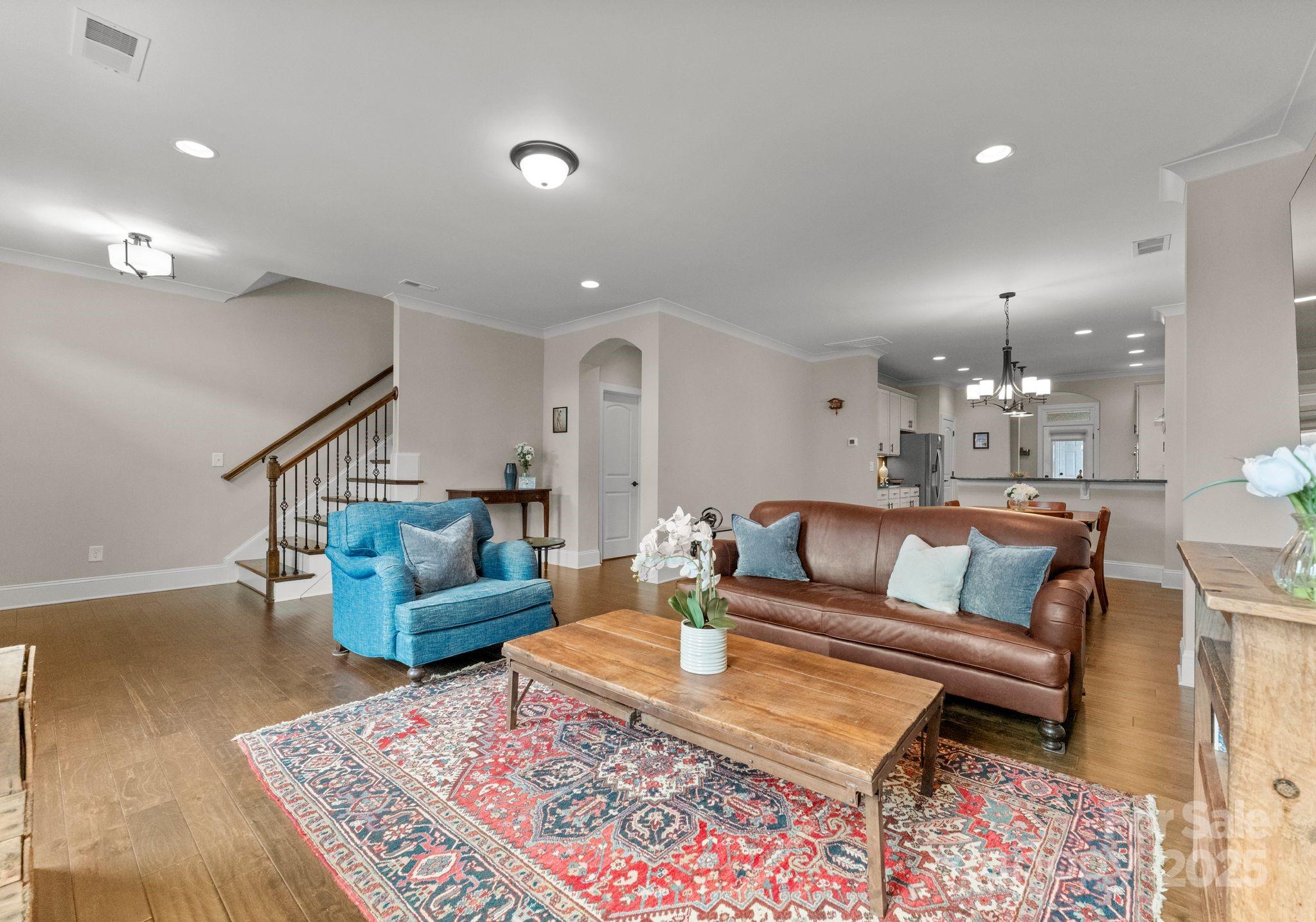 118 Mint Avenue Unit: B