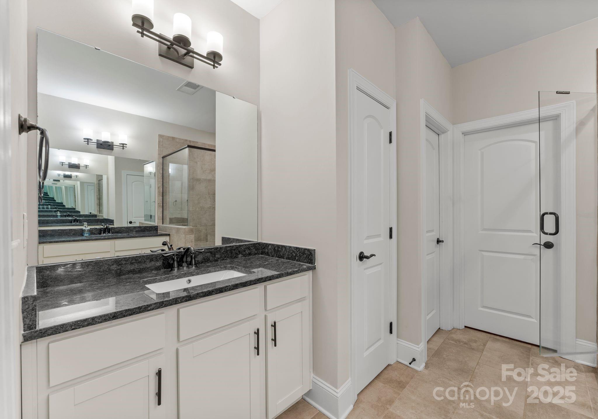 118 Mint Avenue Unit: B
