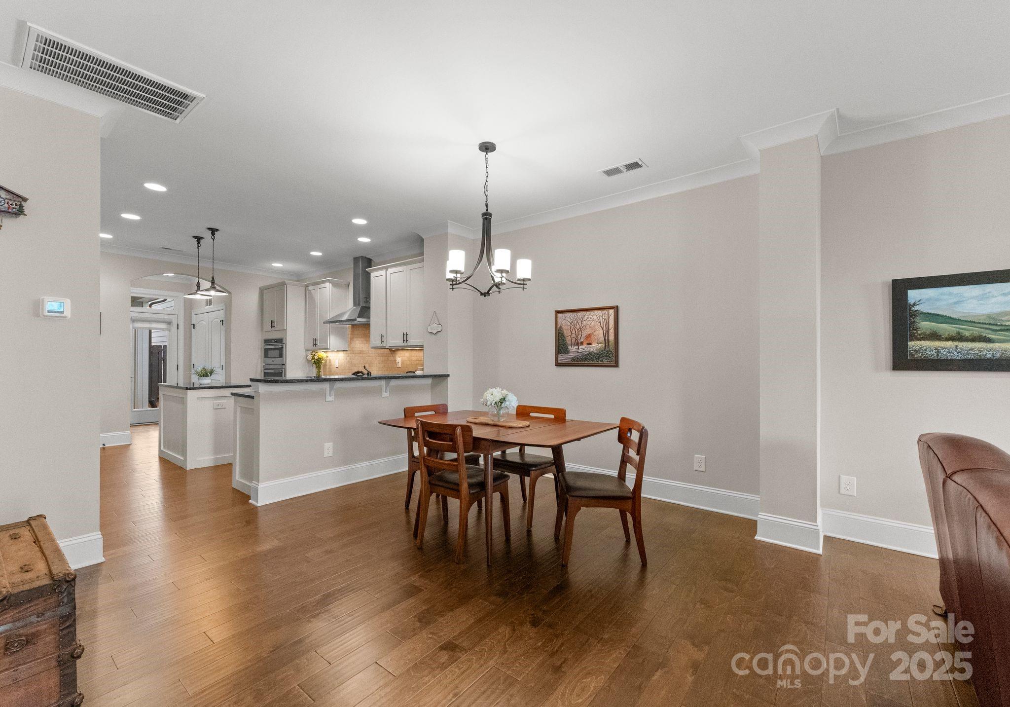 118 Mint Avenue Unit: B