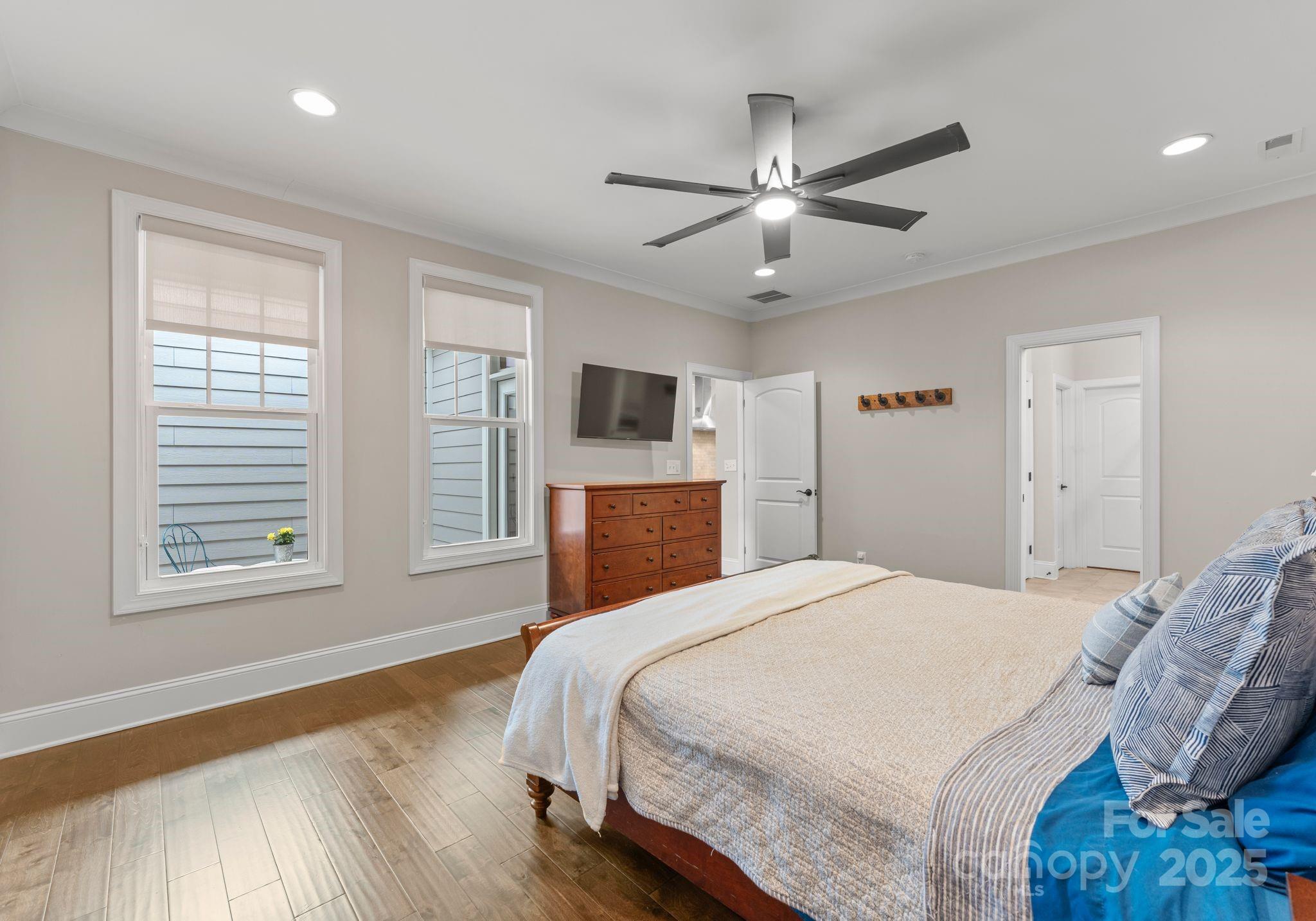 118 Mint Avenue Unit: B