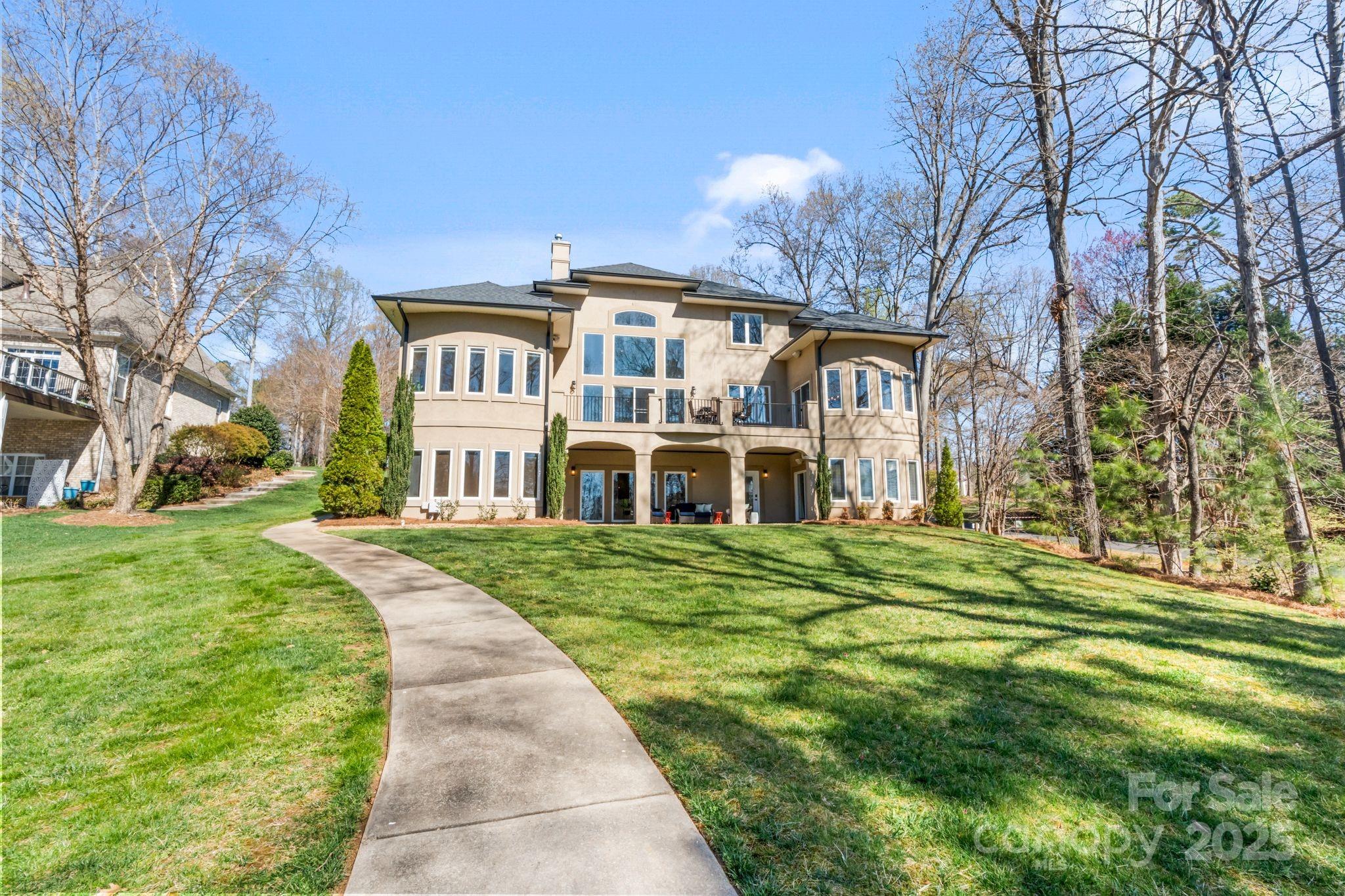 8016 West Bay Drive