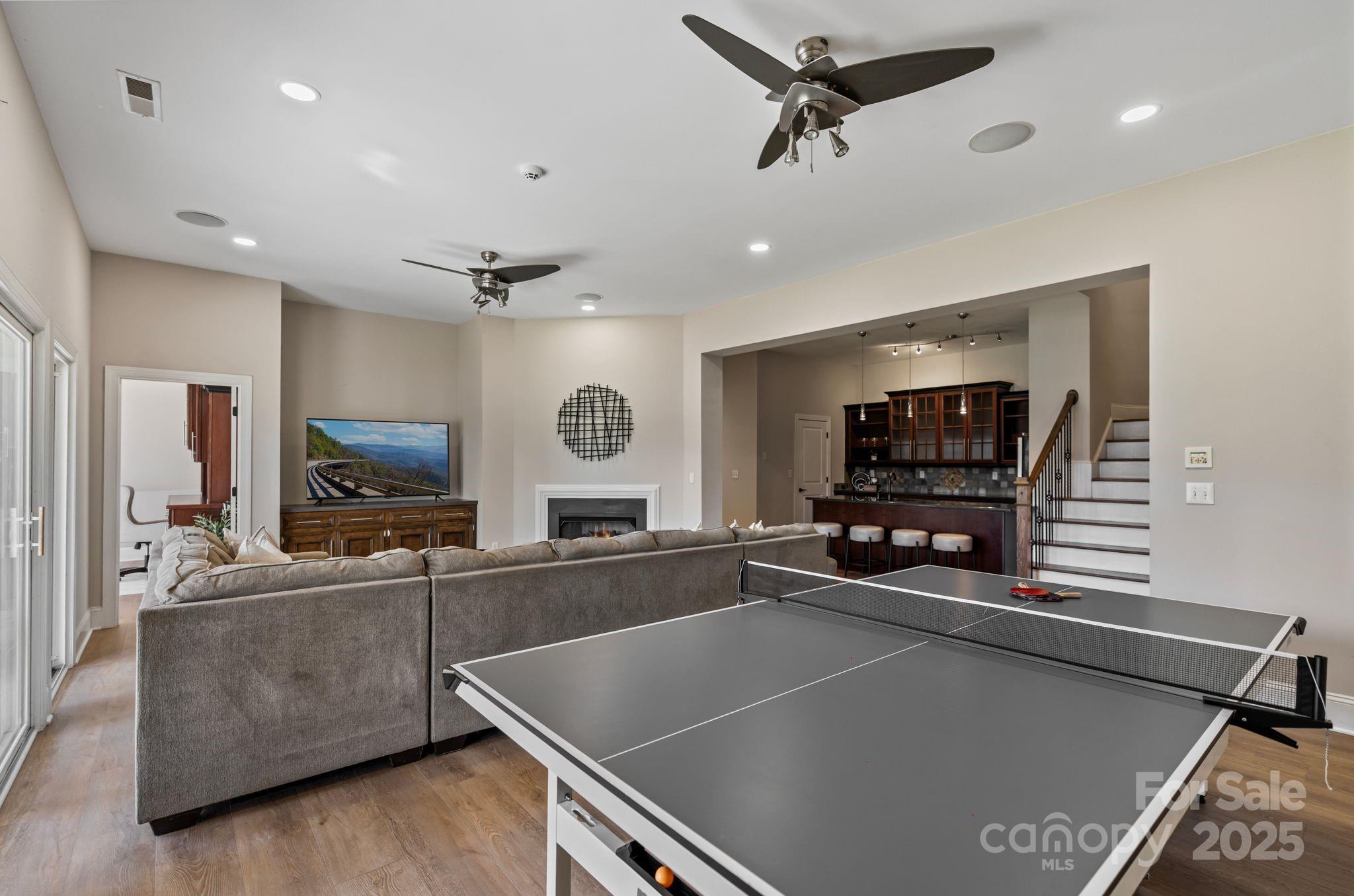 8016 West Bay Drive