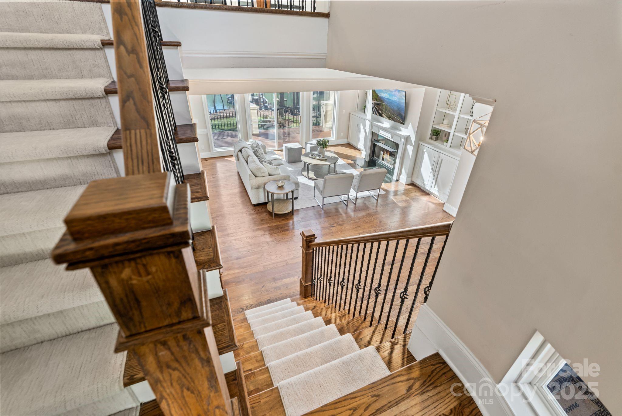 8016 West Bay Drive