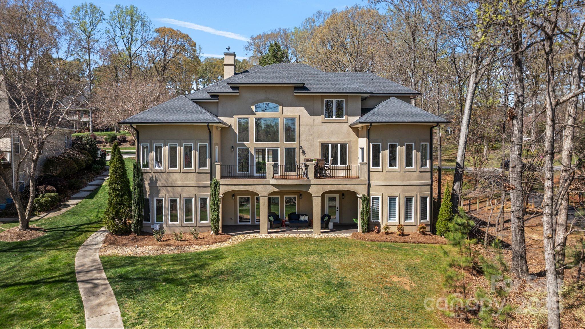 8016 West Bay Drive