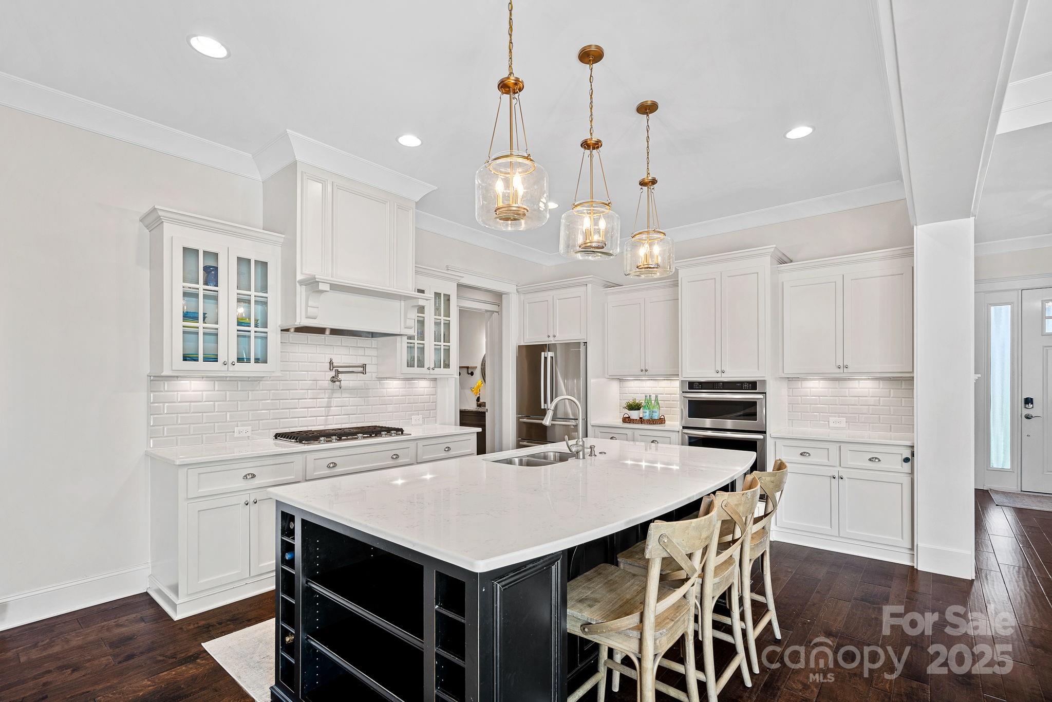 118 Grasshopper Circle