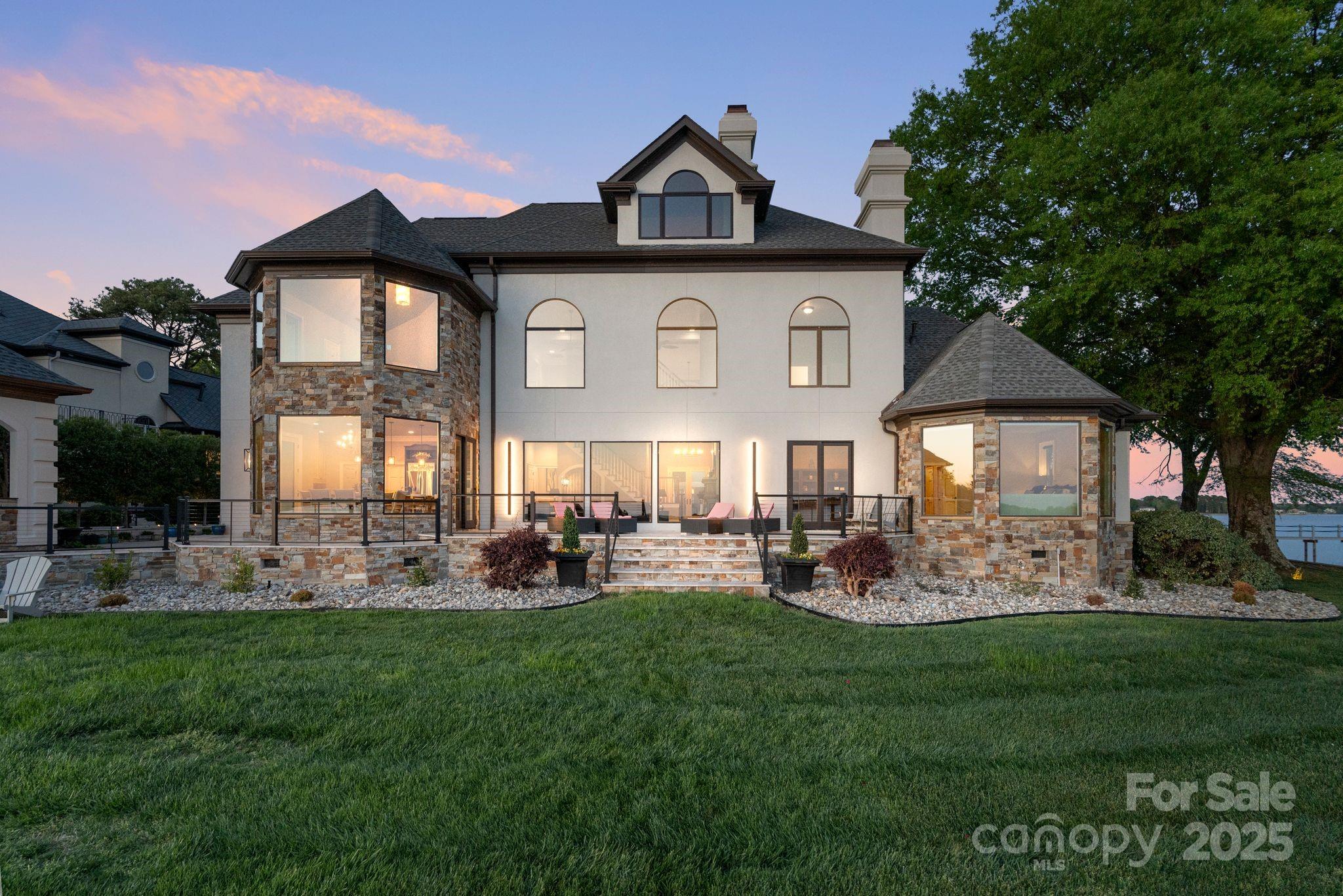 114 Ventana Court