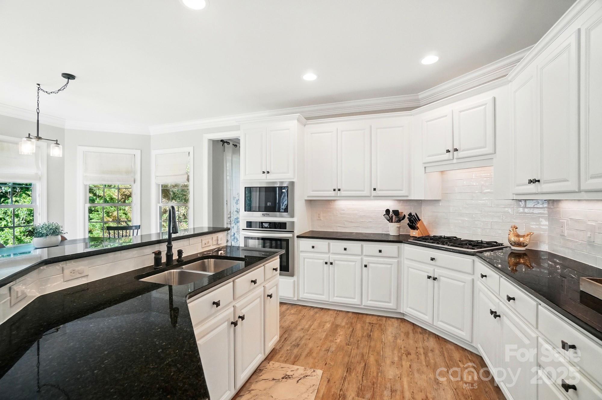 7722 Garnkirk Drive