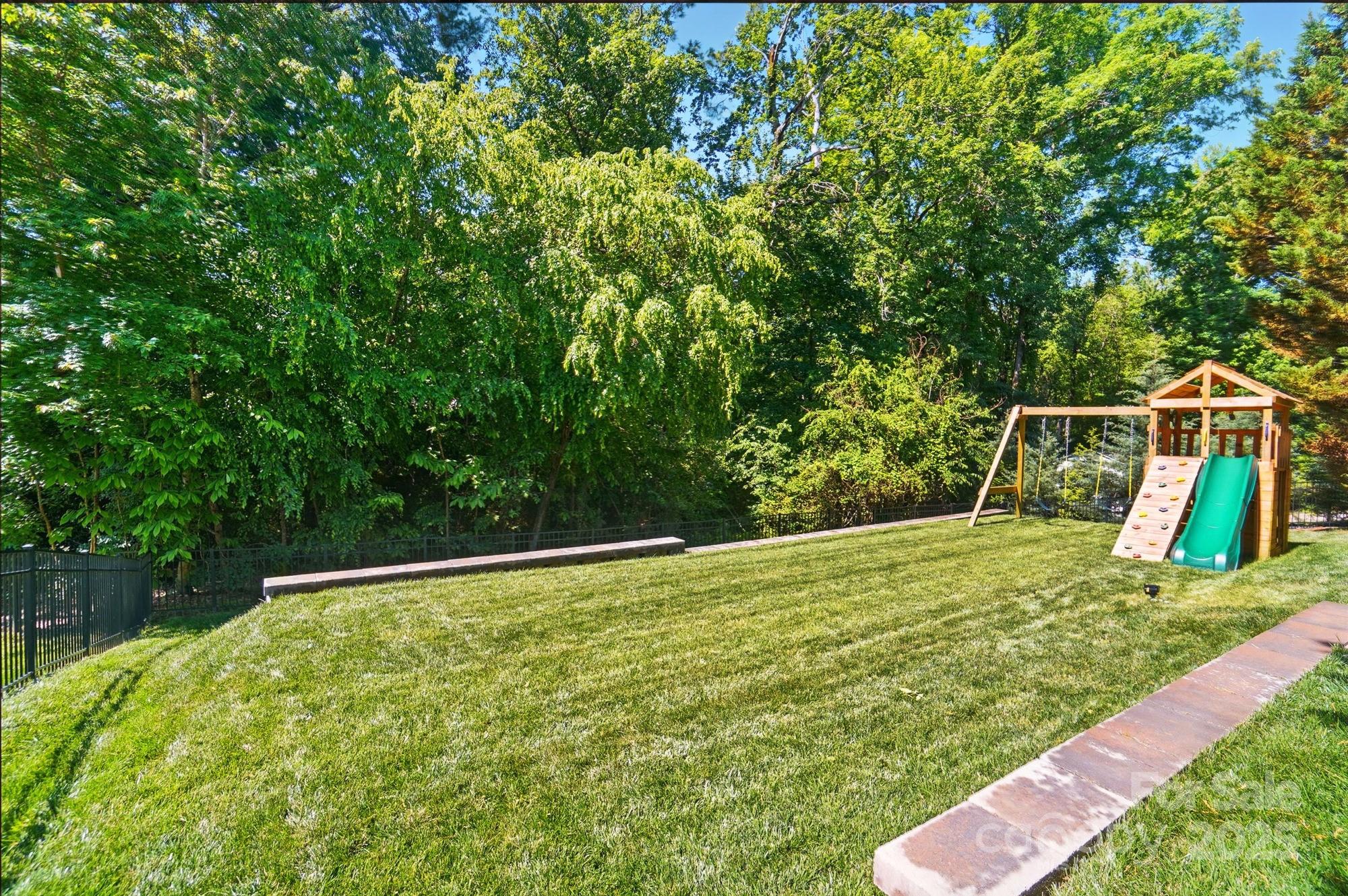 7722 Garnkirk Drive
