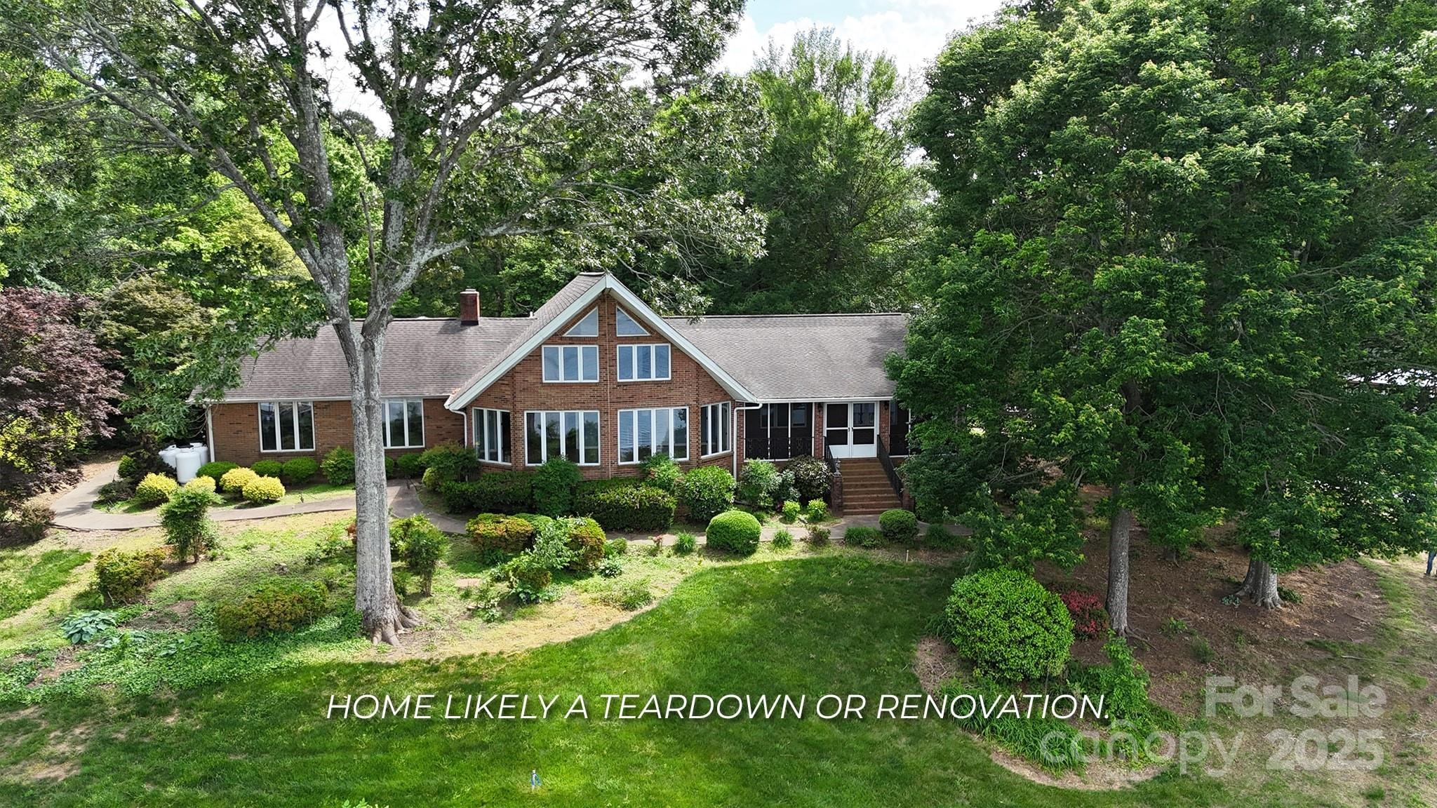 2818 Cherry Lane