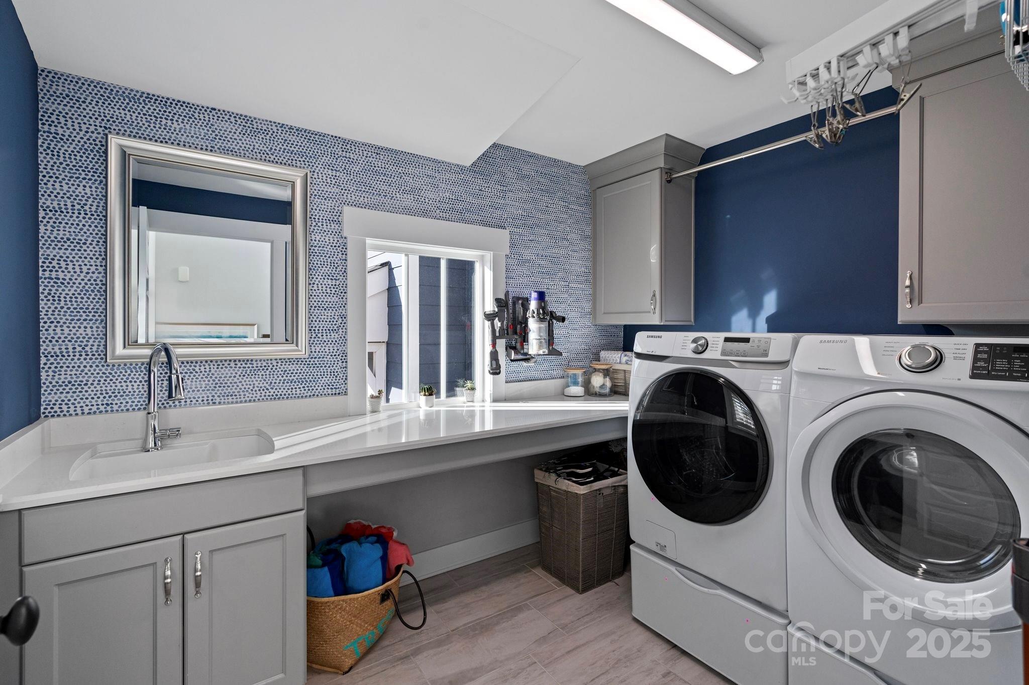 1502 Matthew Mcclure Circle