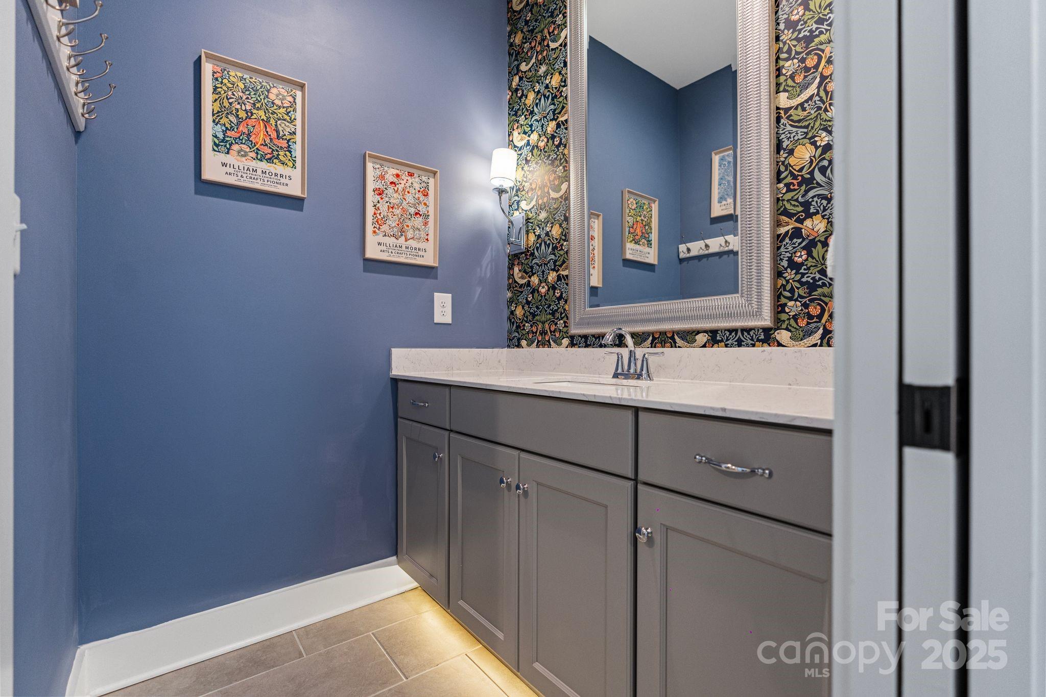 1502 Matthew Mcclure Circle