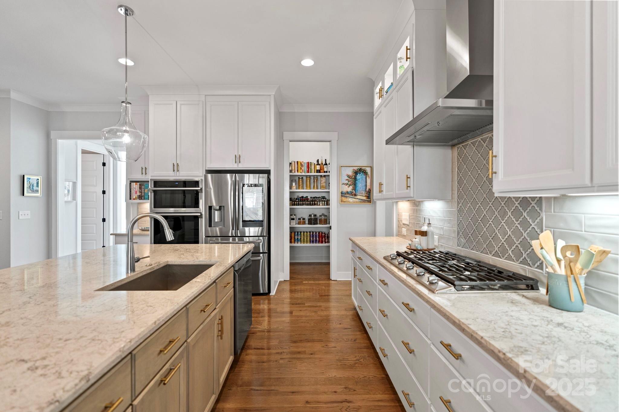 1502 Matthew Mcclure Circle