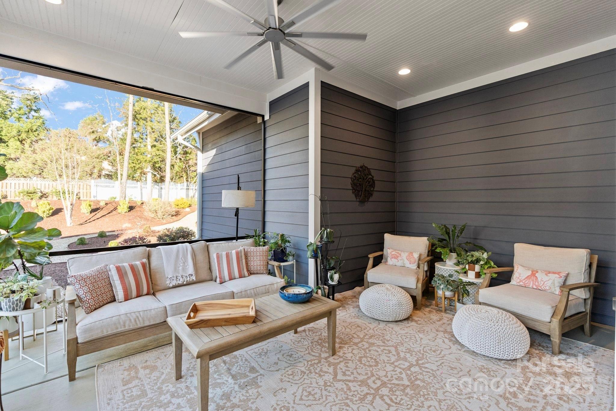 1502 Matthew Mcclure Circle