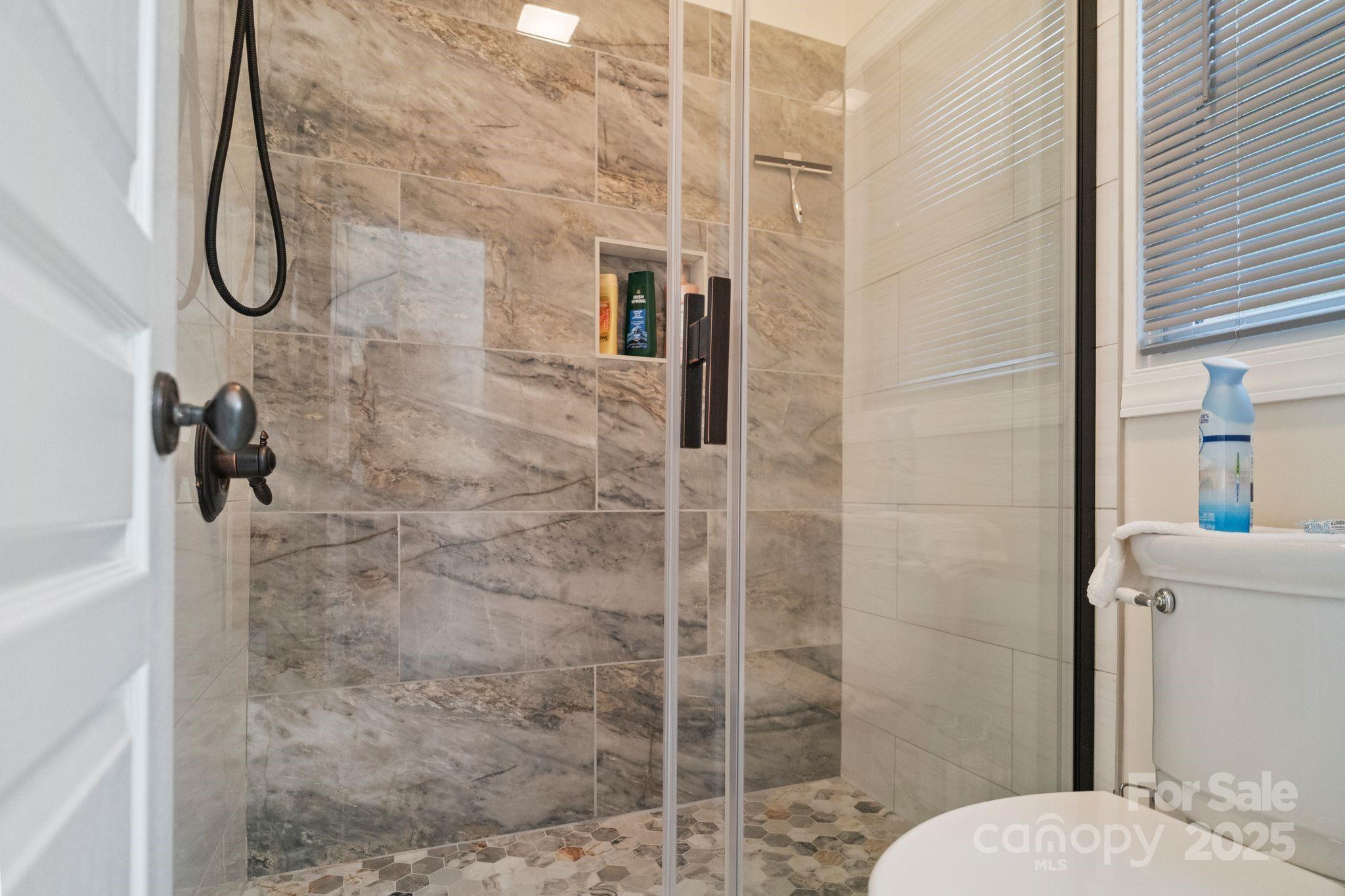 2200 Capes Cove Drive