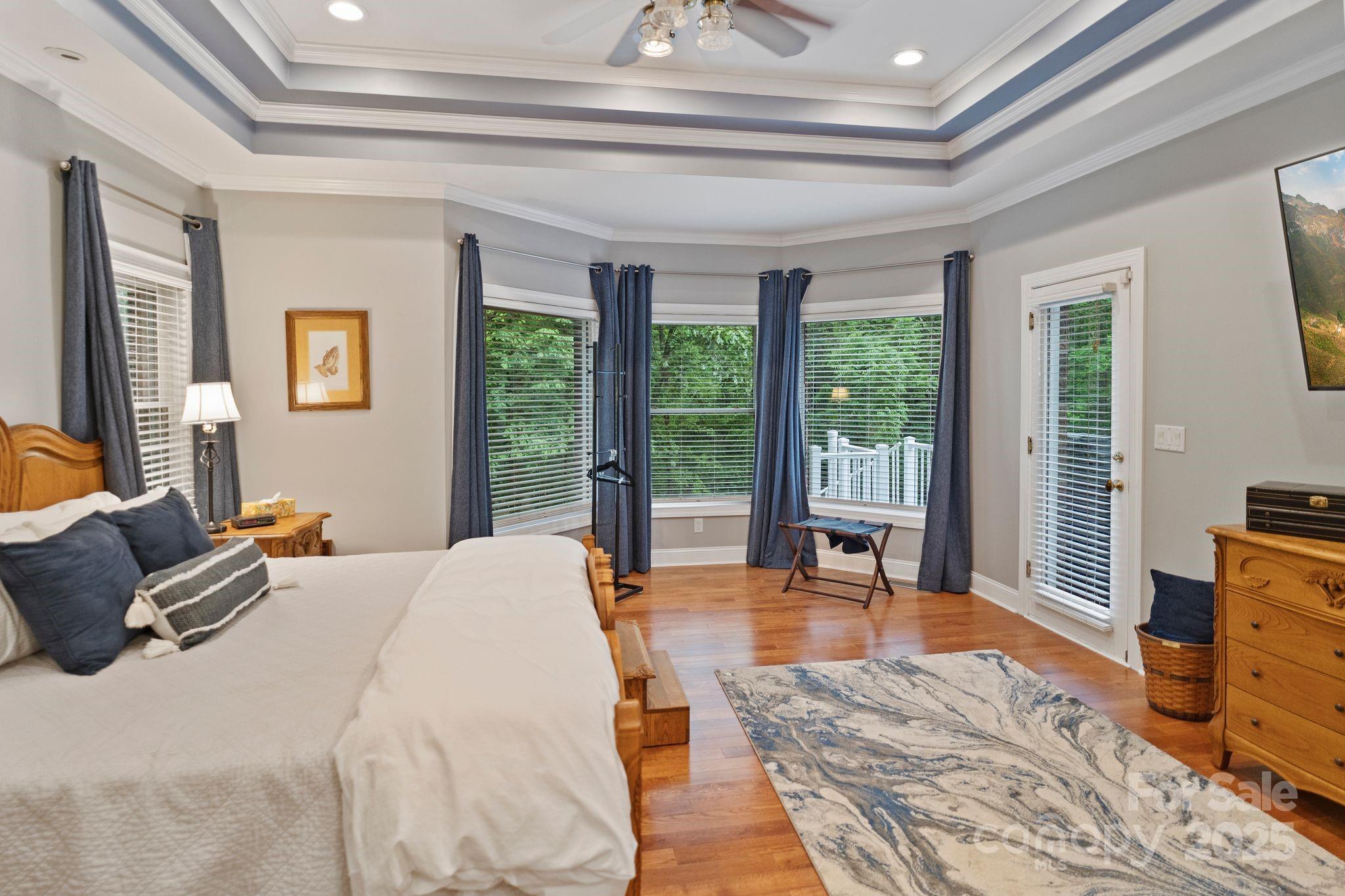 2200 Capes Cove Drive