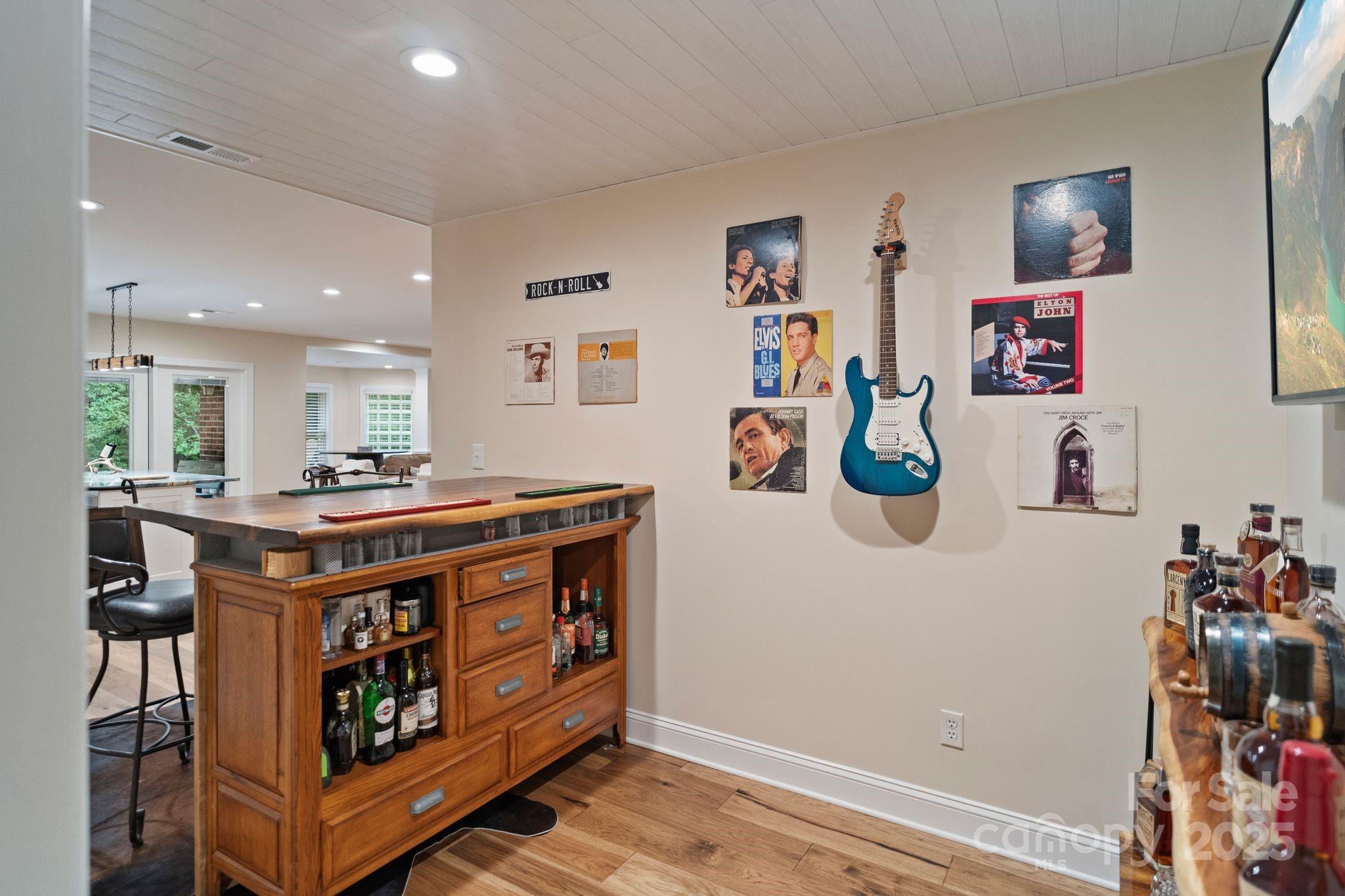 2200 Capes Cove Drive