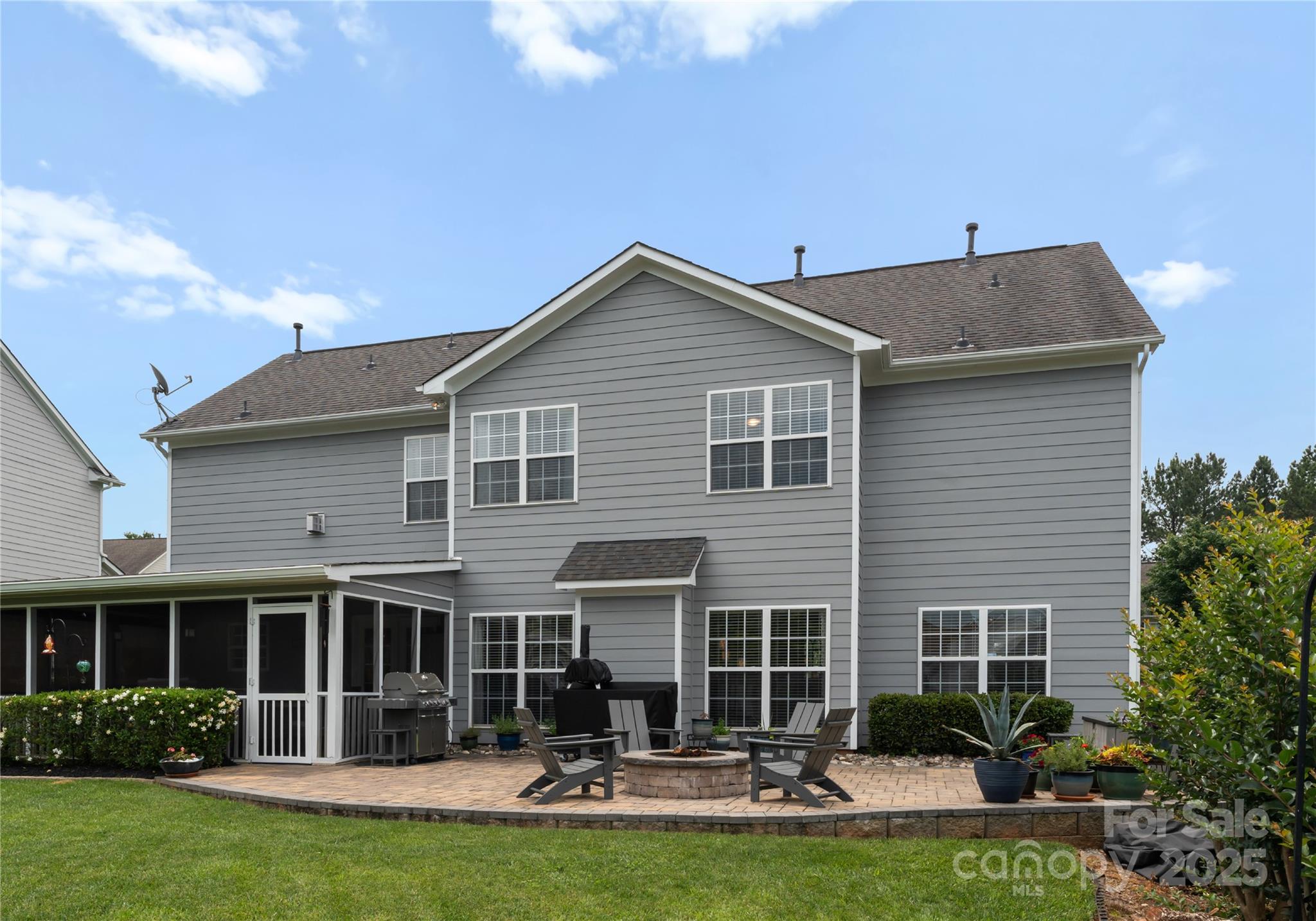 112 Steeplechase Avenue