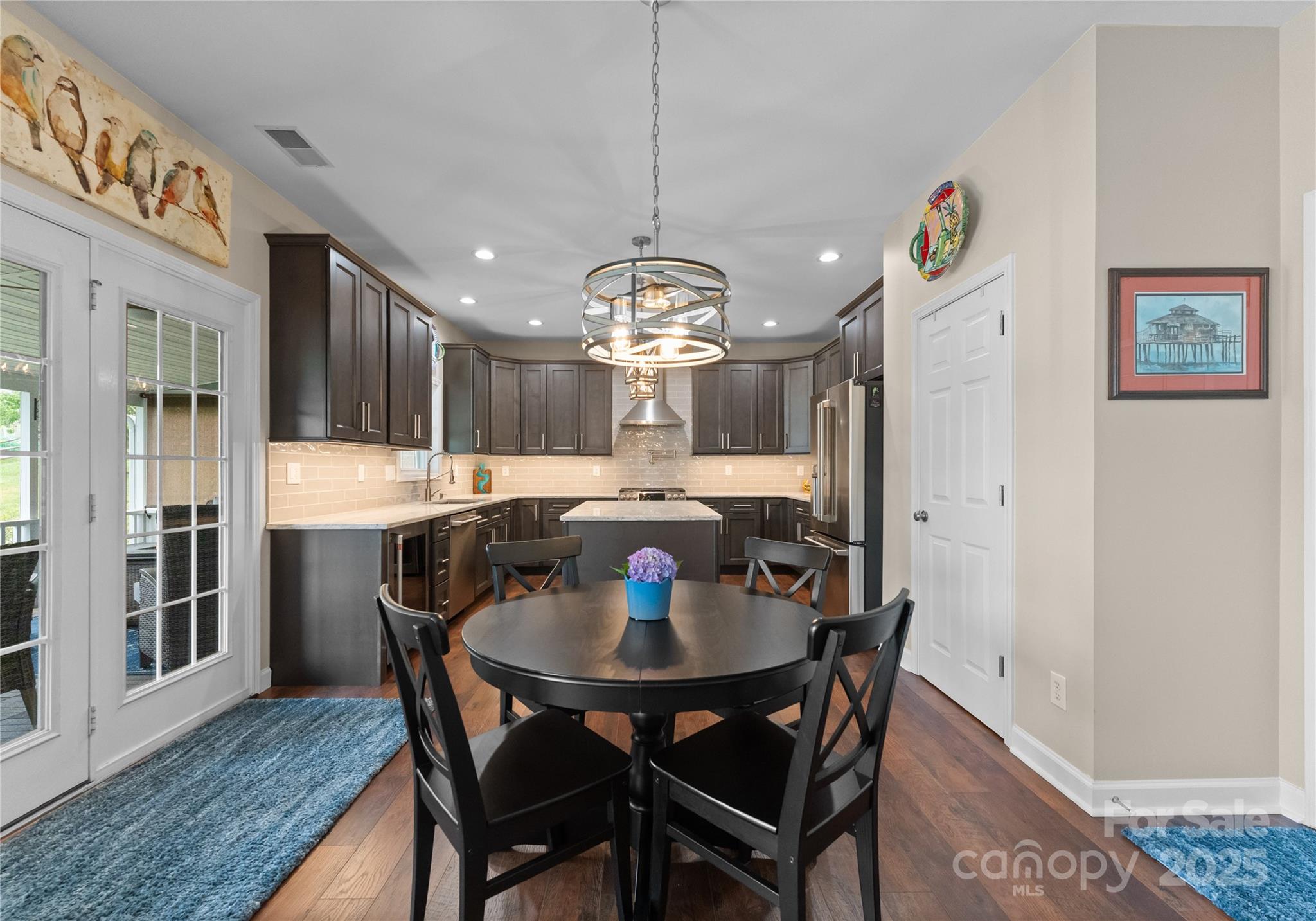 112 Steeplechase Avenue