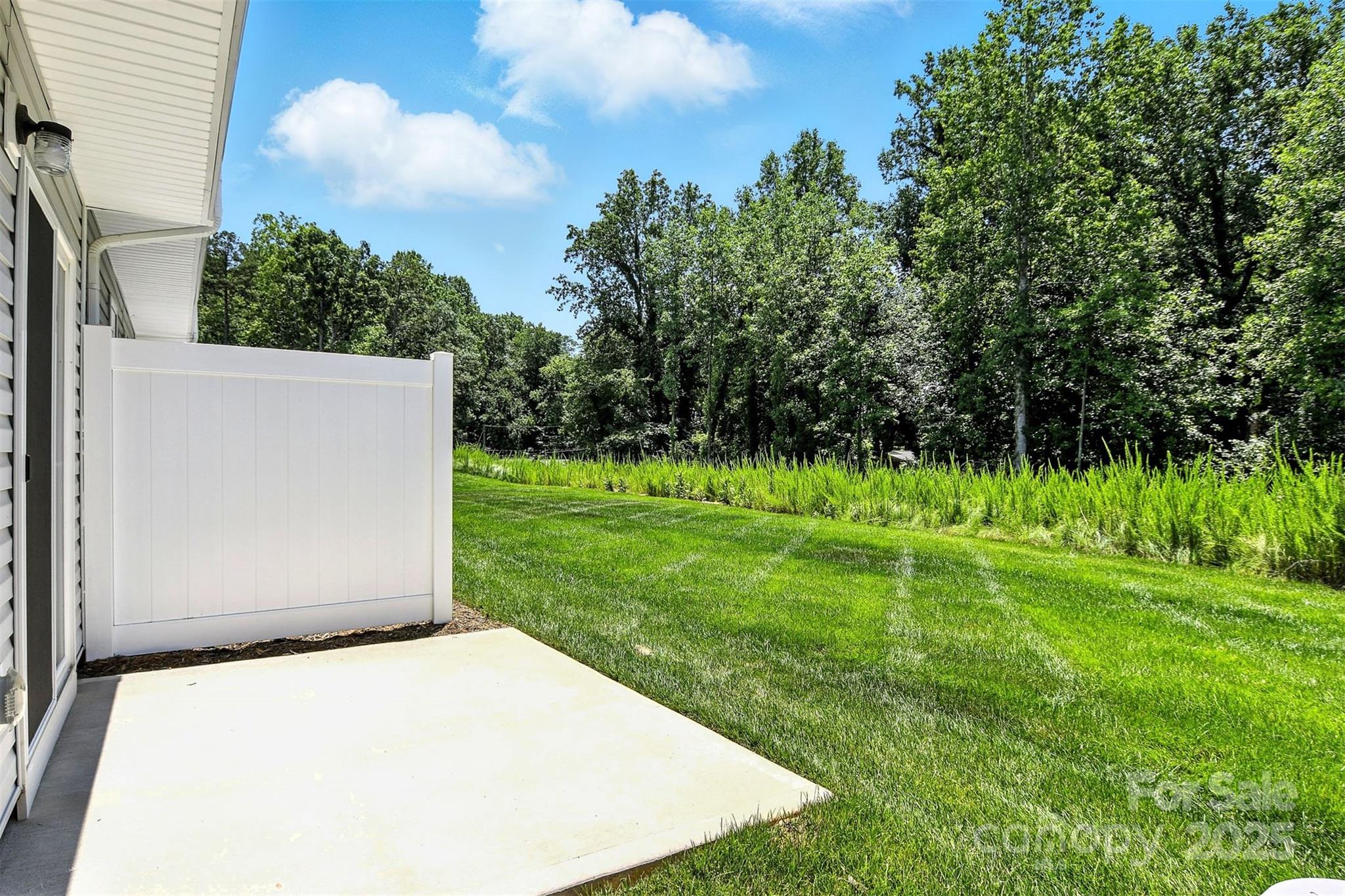 1525 39th Avenue Loop NE Unit: 4