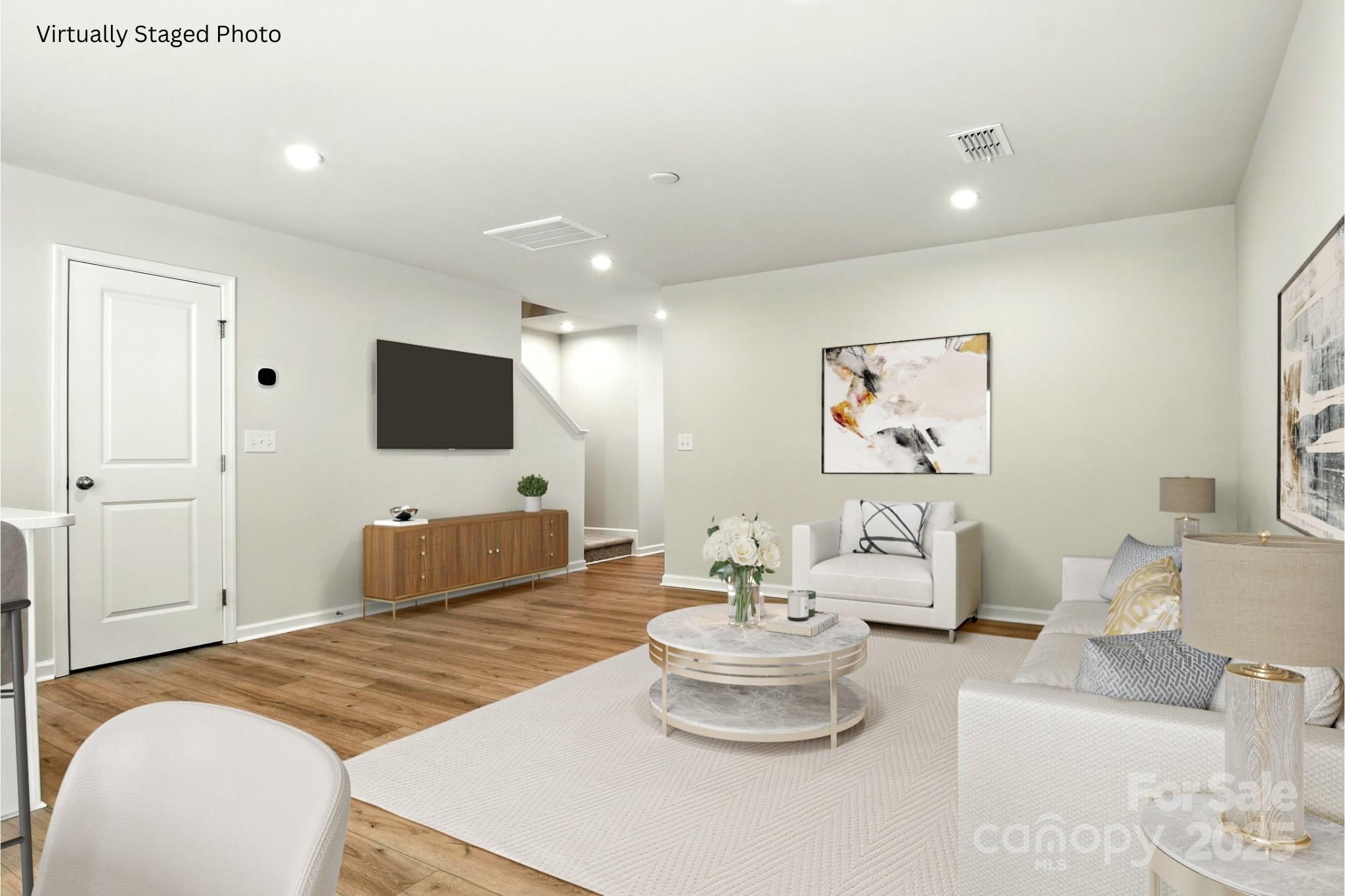 1525 39th Avenue Loop NE Unit: 4