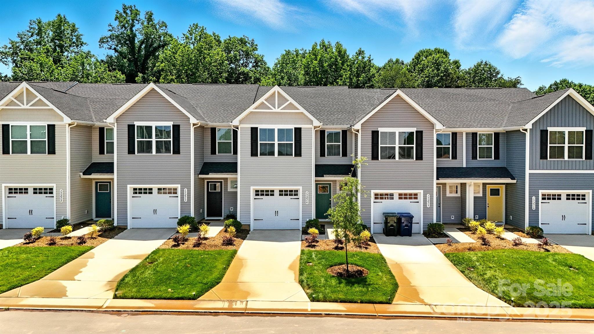 1525 39th Avenue Loop NE Unit: 4