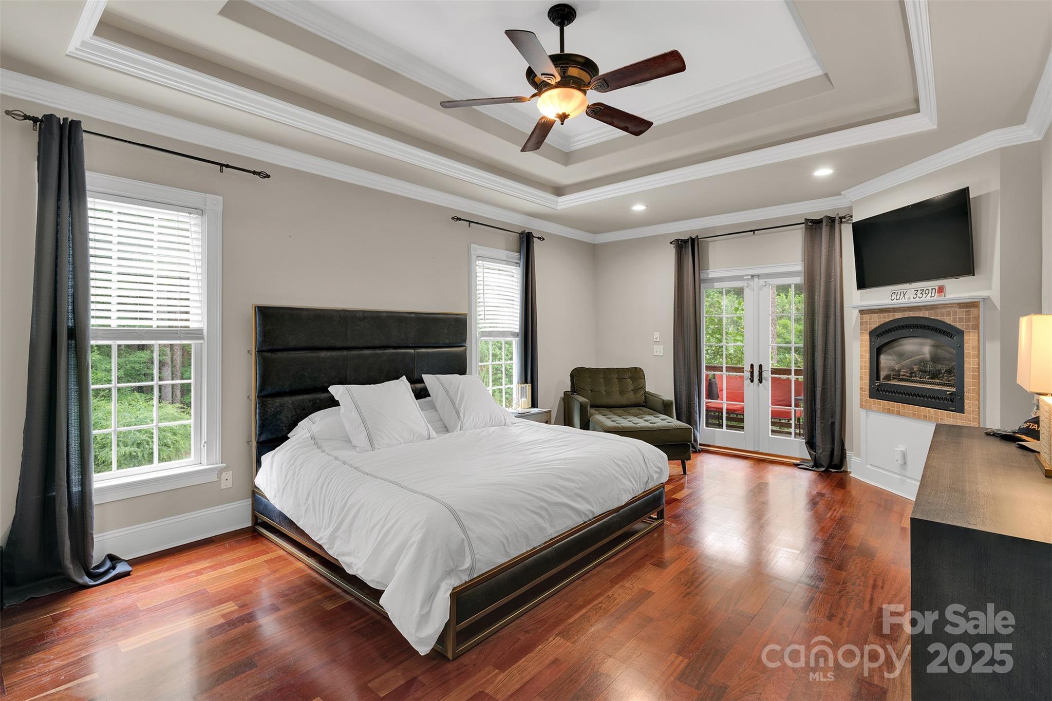 4552 Sawgrass Court