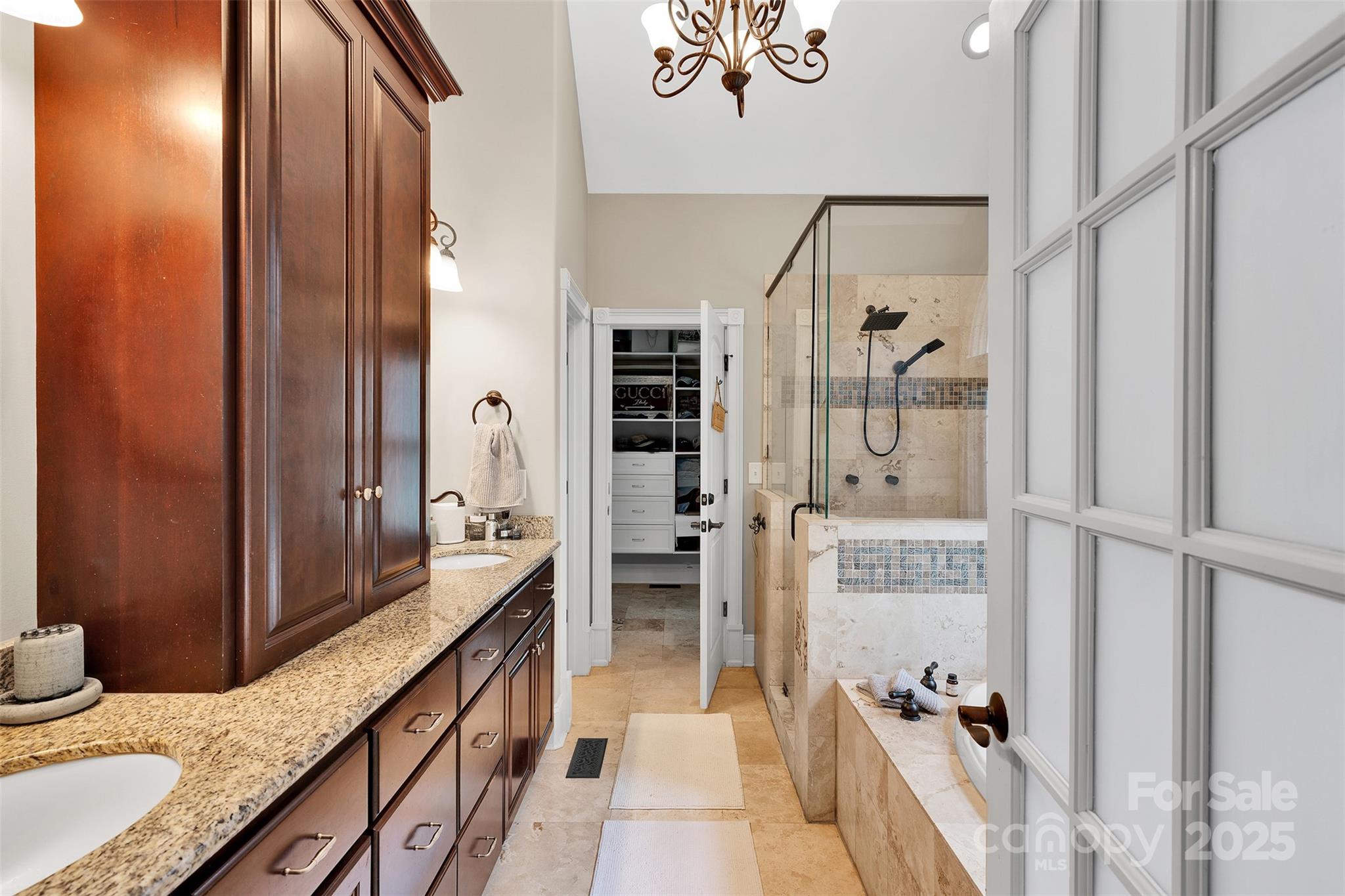 4552 Sawgrass Court