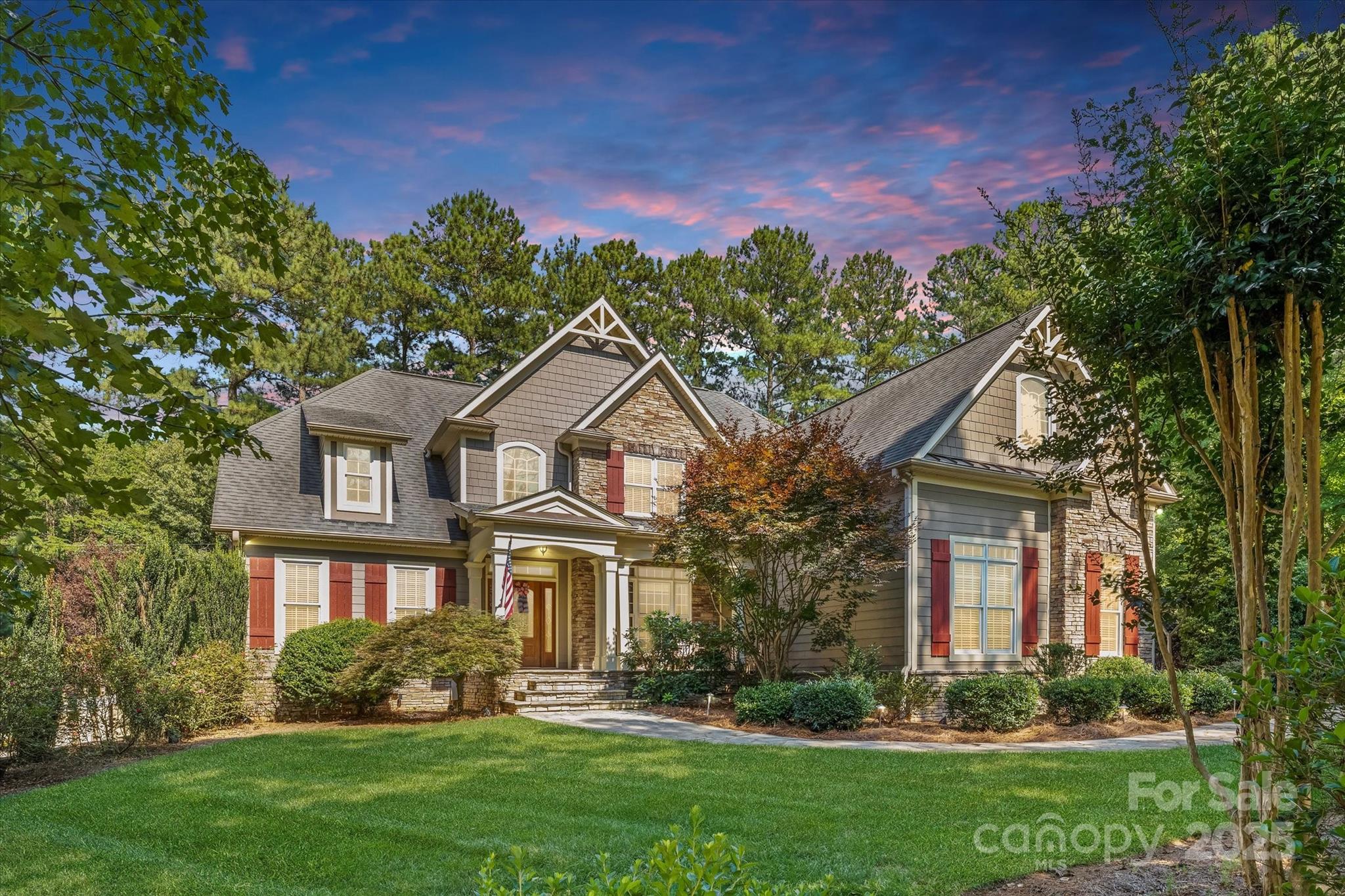 4552 Sawgrass Court