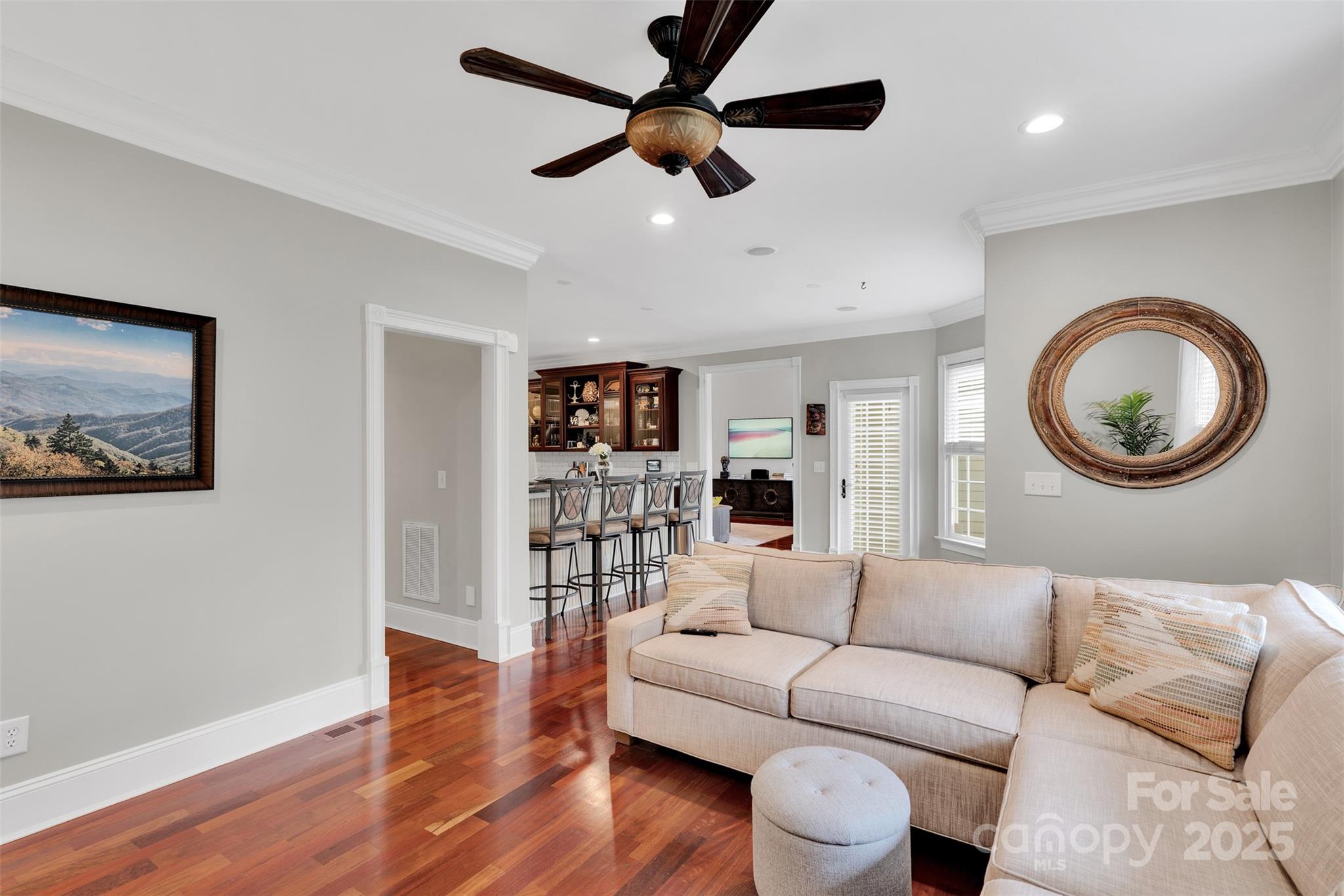 4552 Sawgrass Court