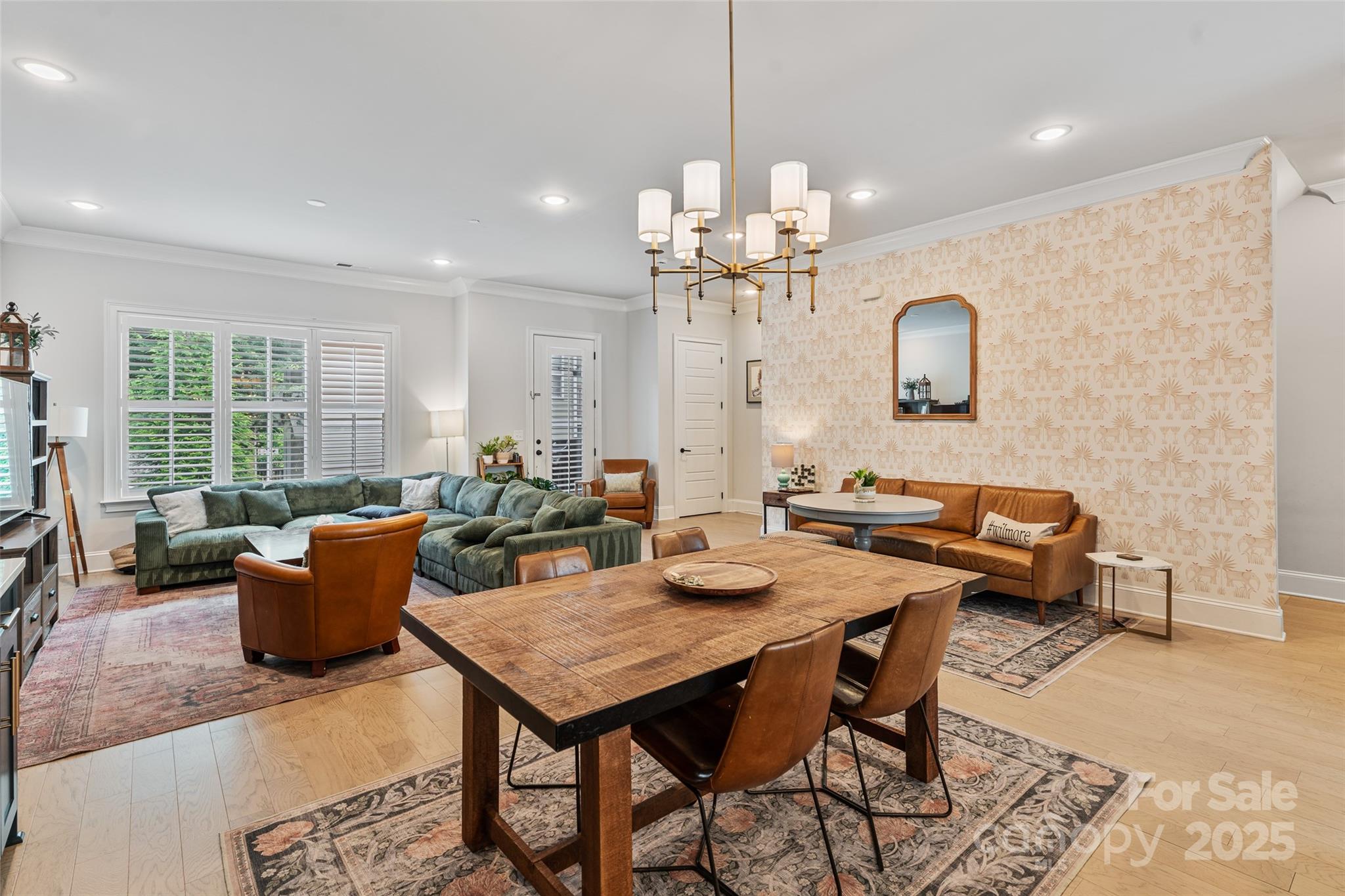 1111 Parkside Greenway Drive
