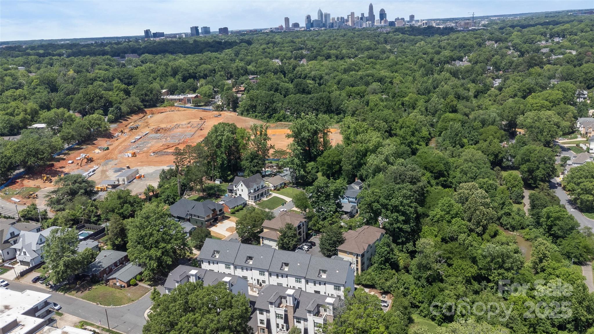 1111 Parkside Greenway Drive