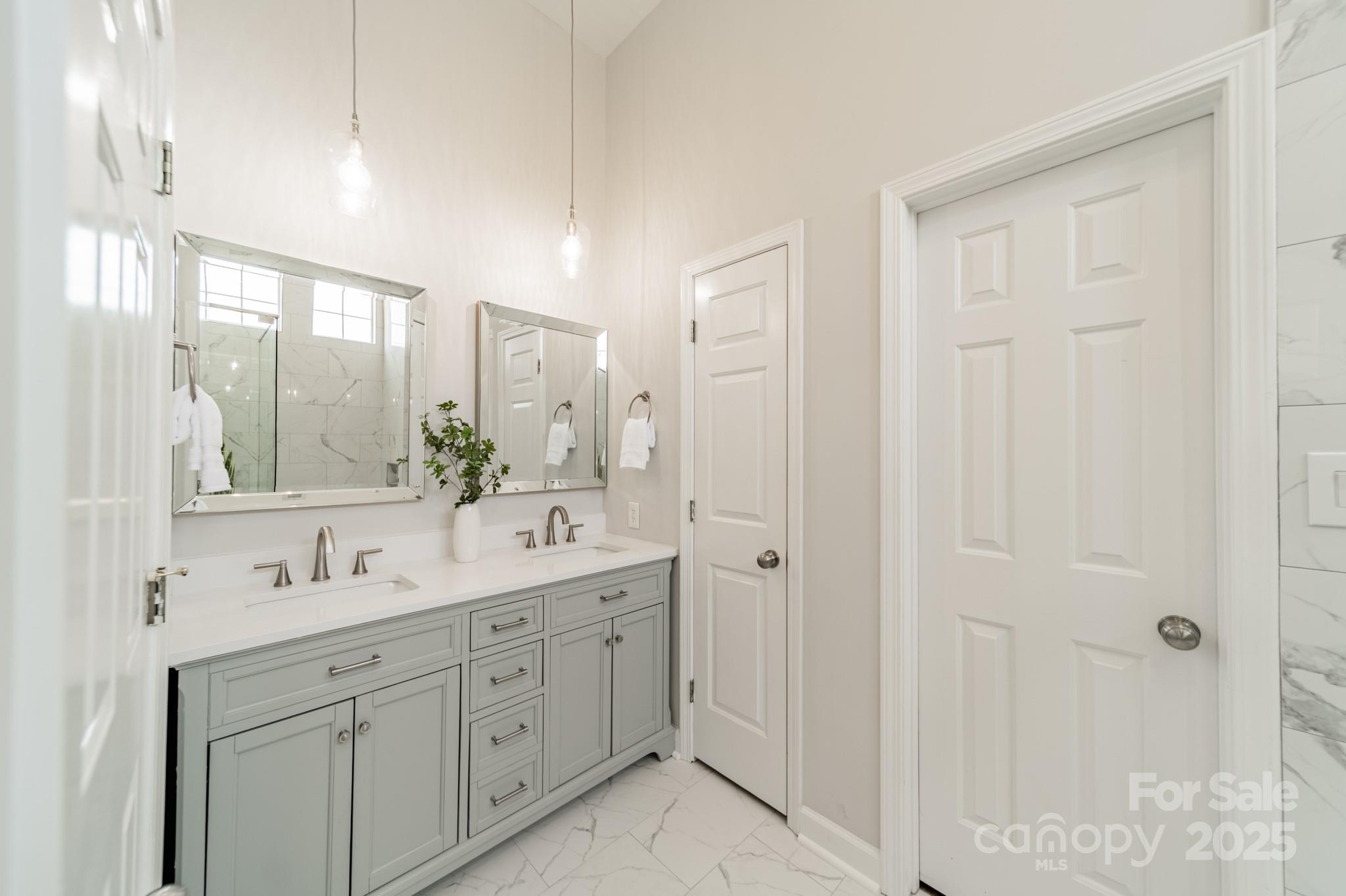 104 Pier 33 Drive Unit: 303