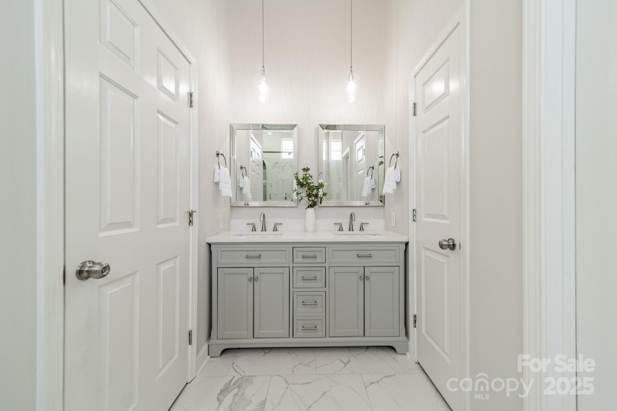 104 Pier 33 Drive Unit: 303