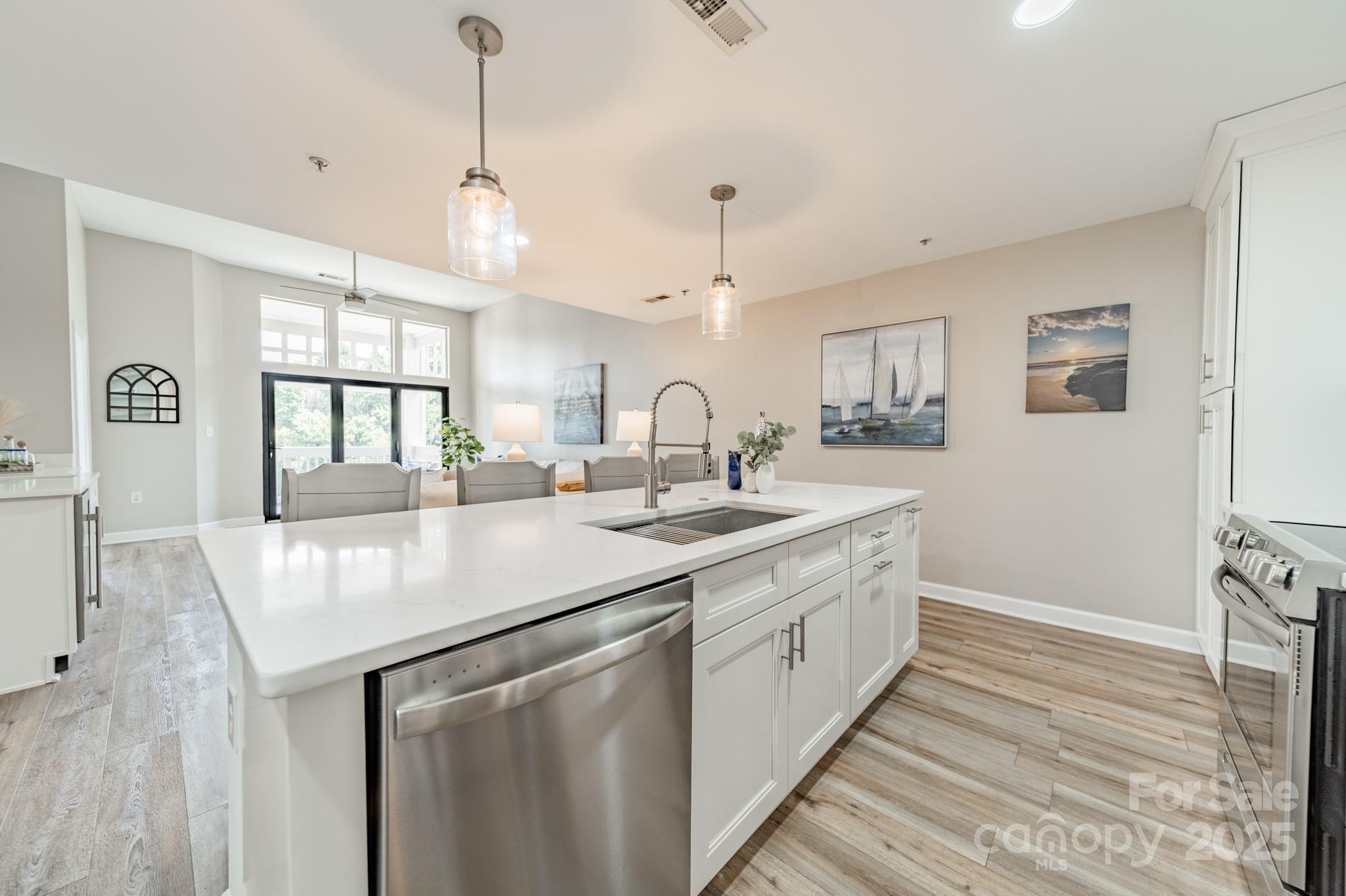104 Pier 33 Drive Unit: 303