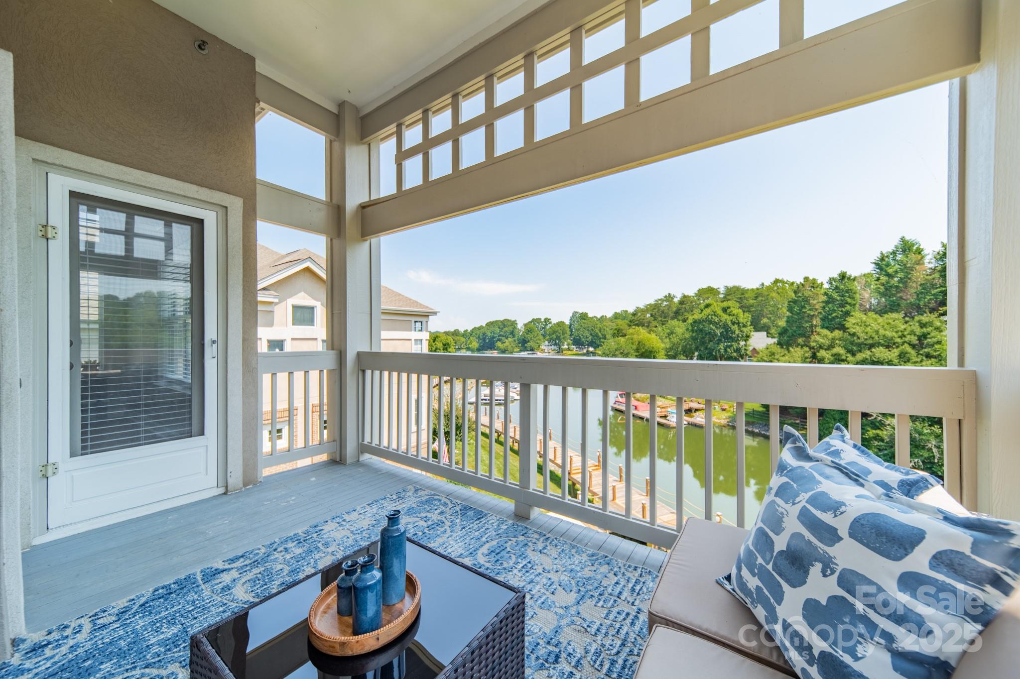 104 Pier 33 Drive Unit: 303