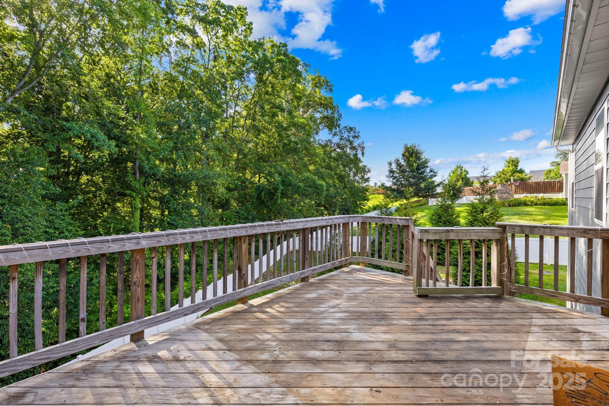 113 Glastonbury Drive