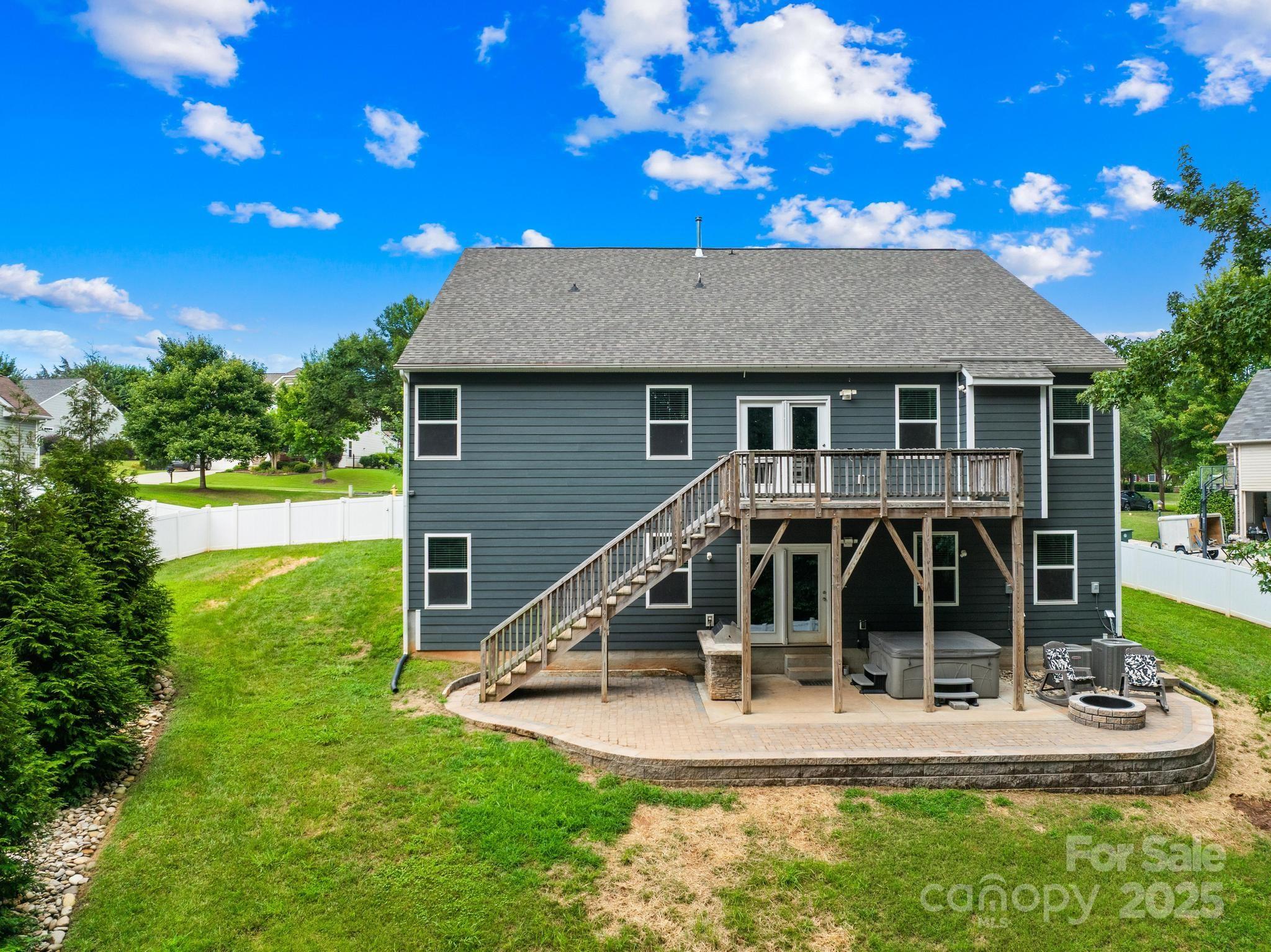 113 Glastonbury Drive