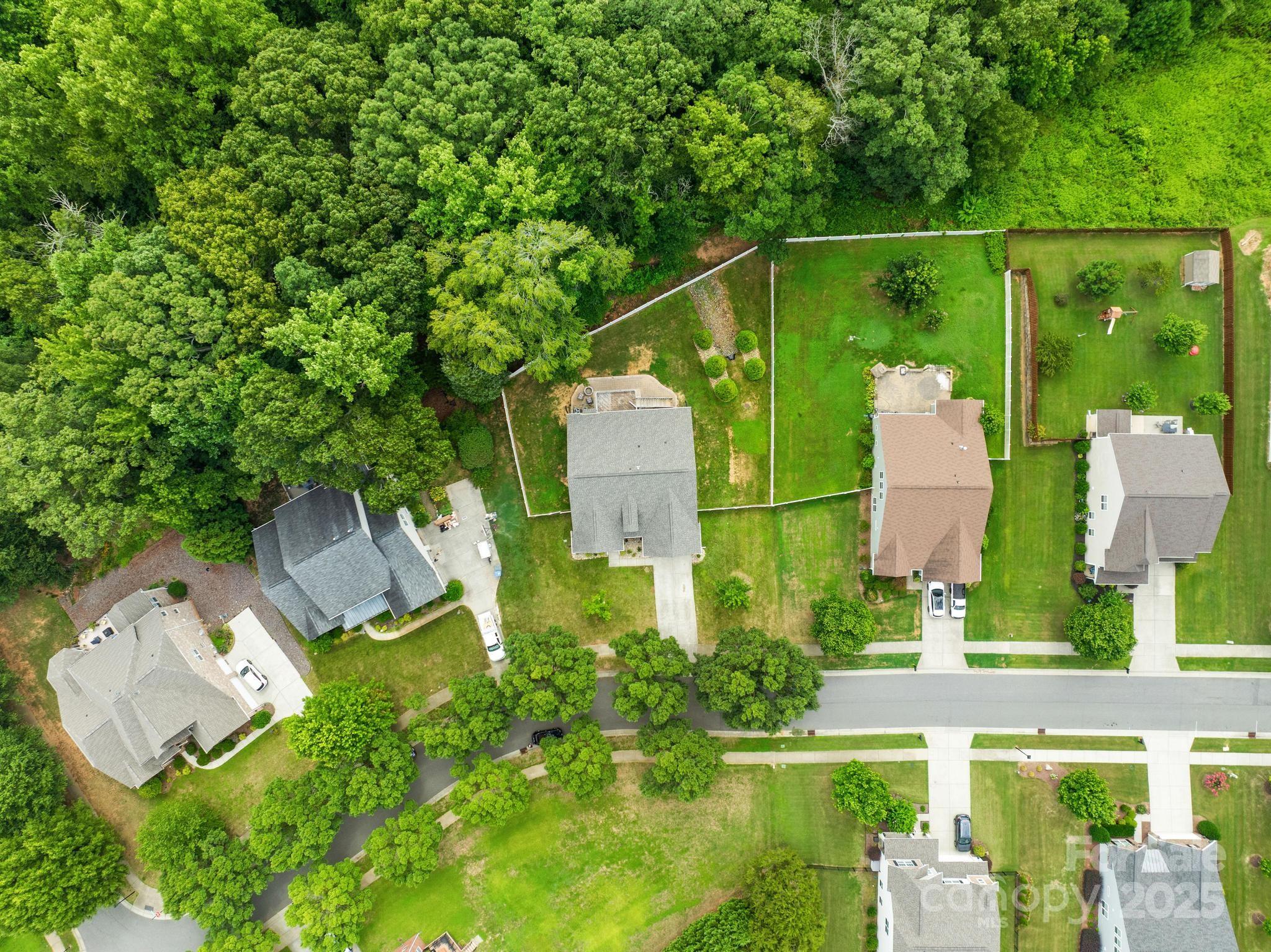 113 Glastonbury Drive