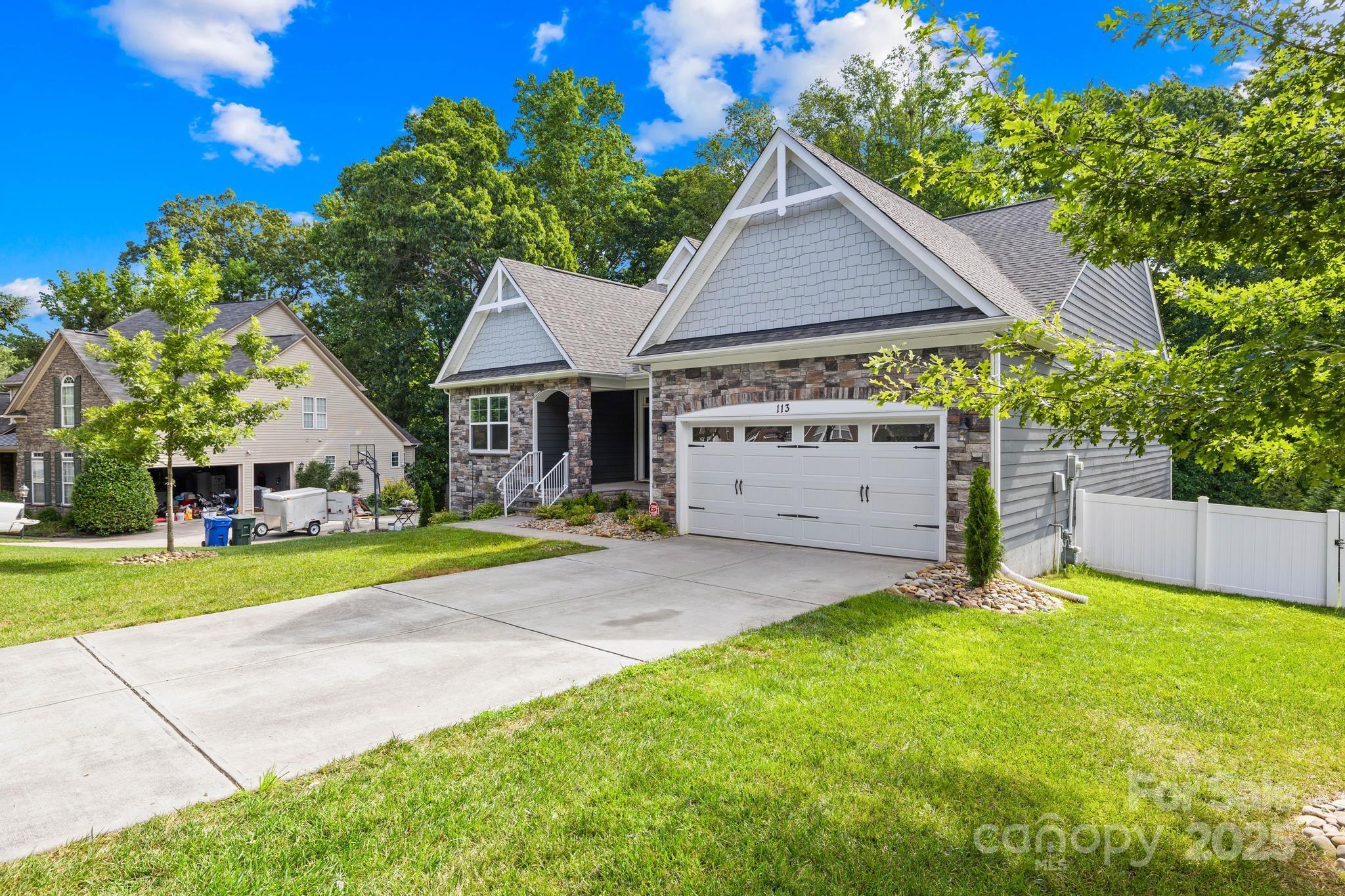113 Glastonbury Drive