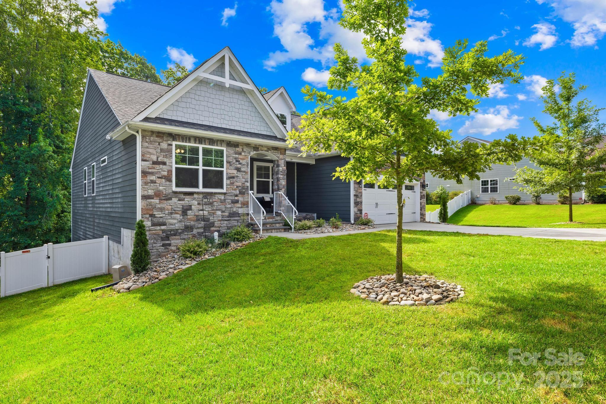 113 Glastonbury Drive